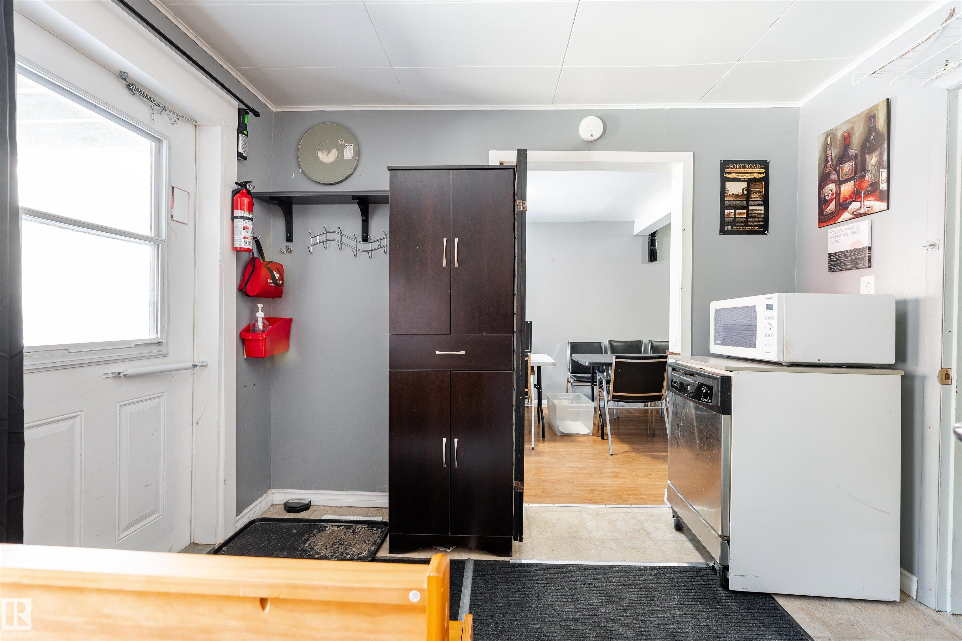 Photo 16 at 12742 Fort Road NW, Belvedere, Edmonton