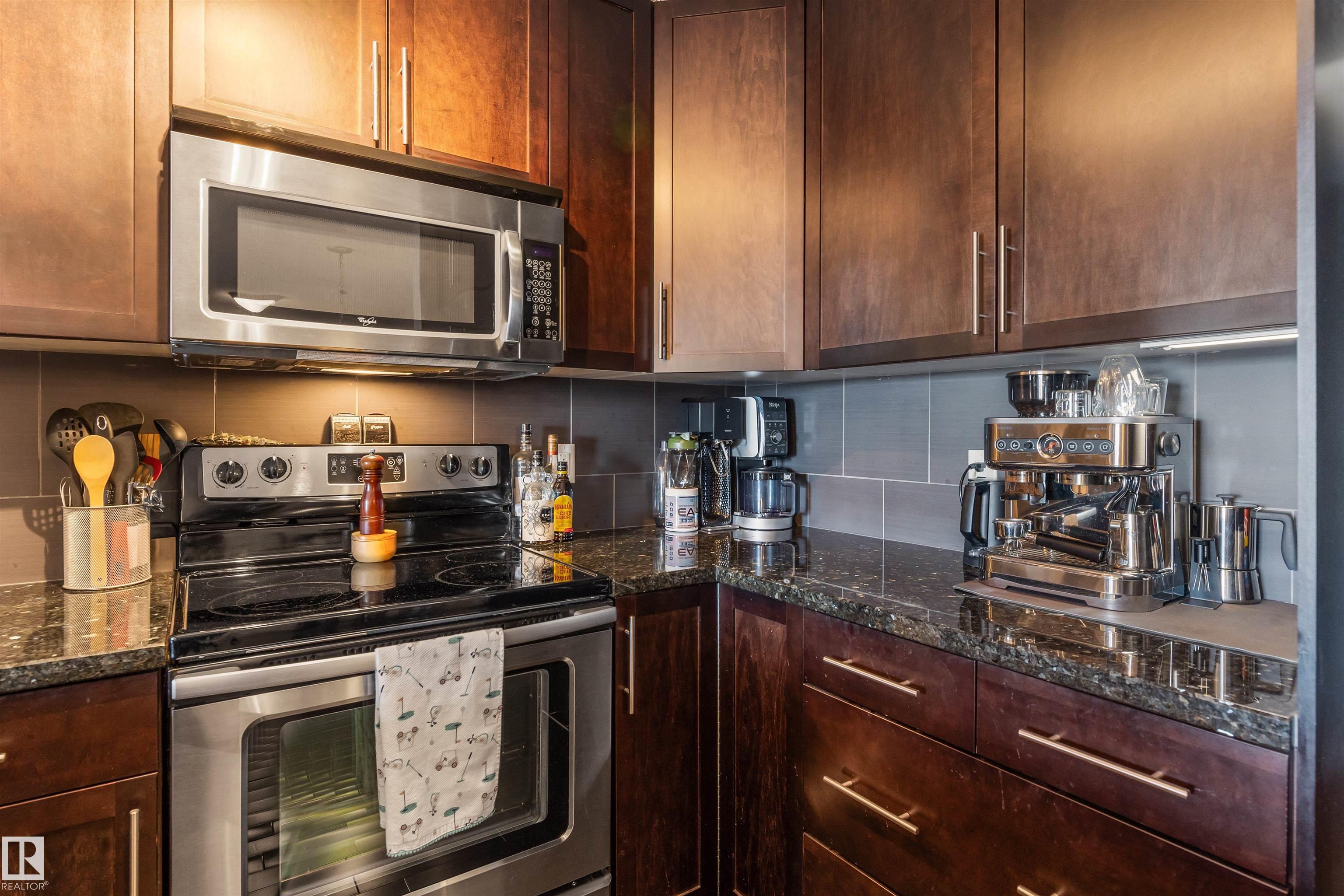 Photo 10 at 403 - 2204 44 Avenue NW, Larkspur, Edmonton