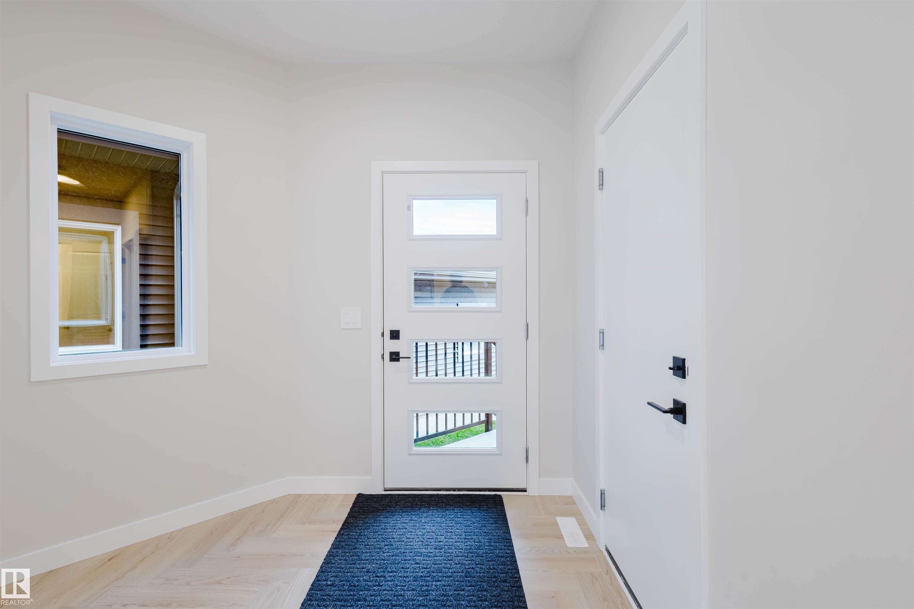 8292 Kiriak Loop SW, Keswick, Edmonton