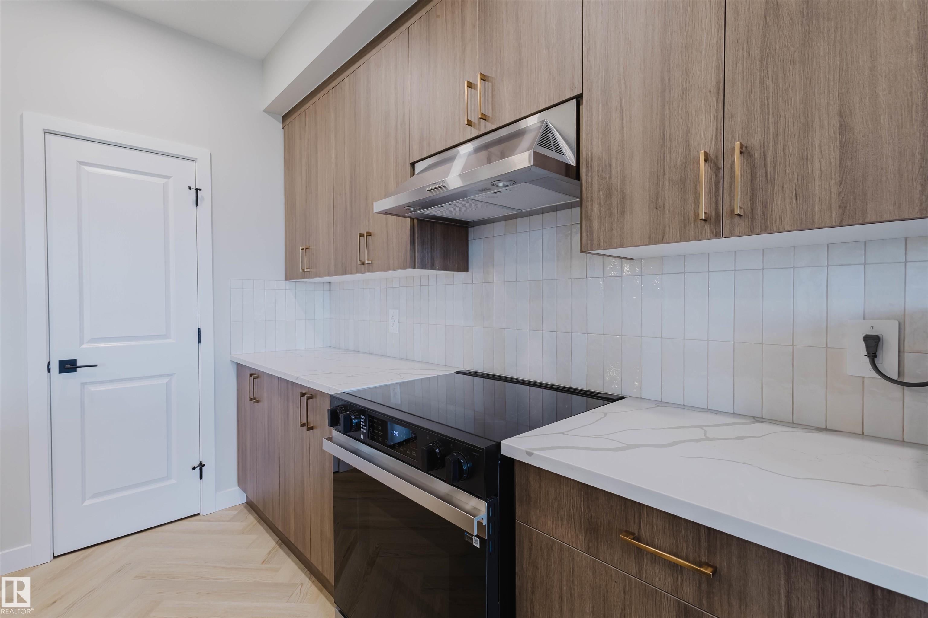 Photo 7 at 8292 Kiriak Loop SW, Keswick, Edmonton