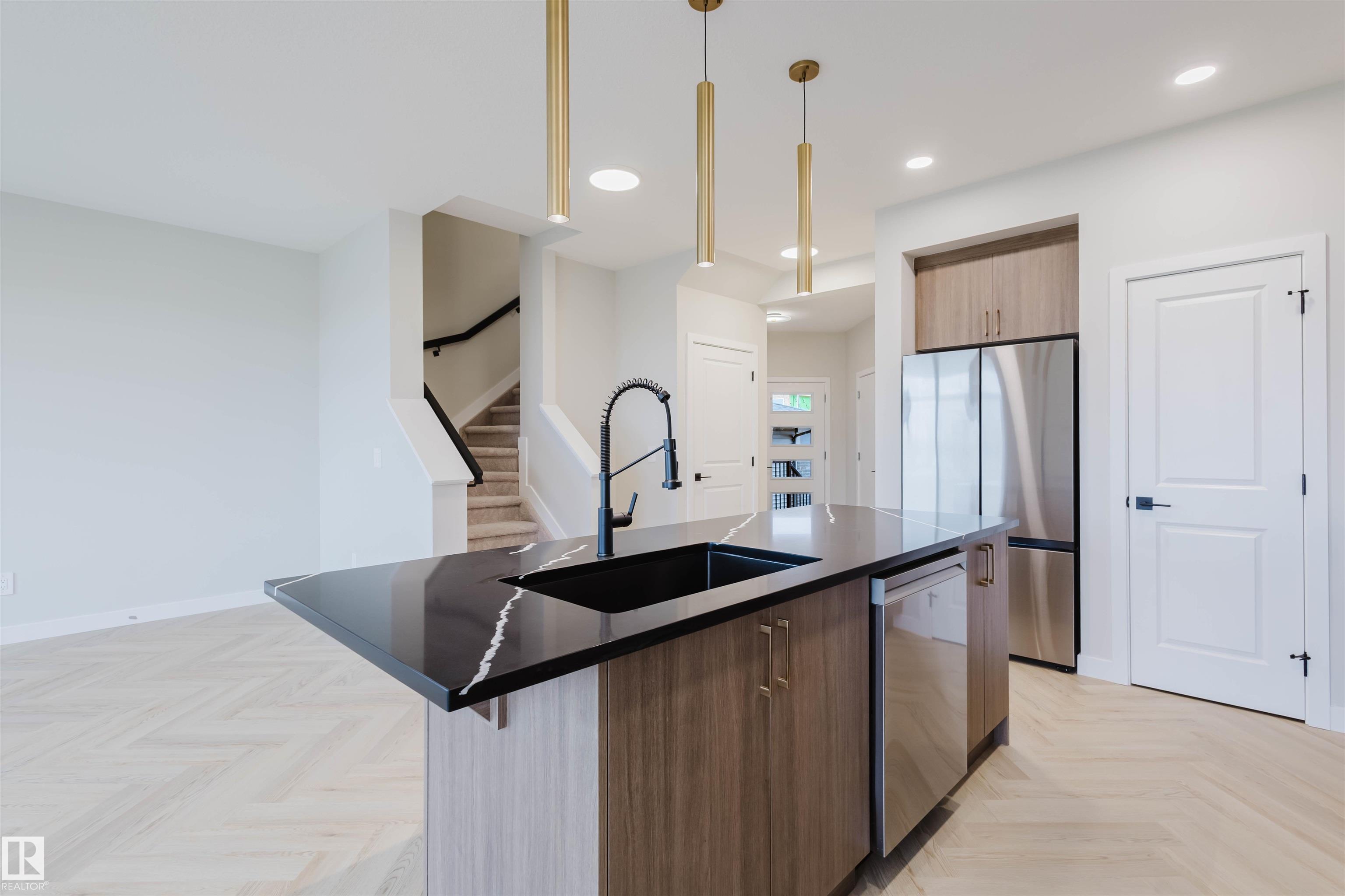 Photo 8 at 8292 Kiriak Loop SW, Keswick, Edmonton