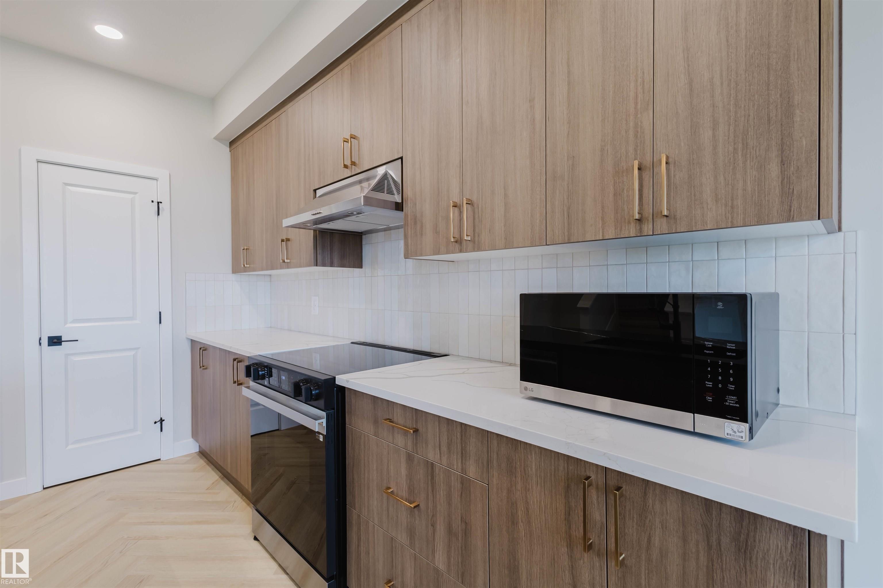 Photo 9 at 8292 Kiriak Loop SW, Keswick, Edmonton