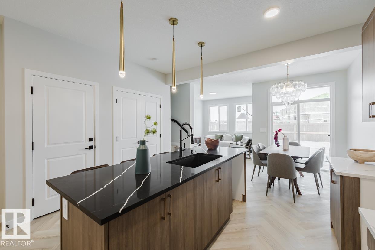 Picture for 2635 62 ST SW