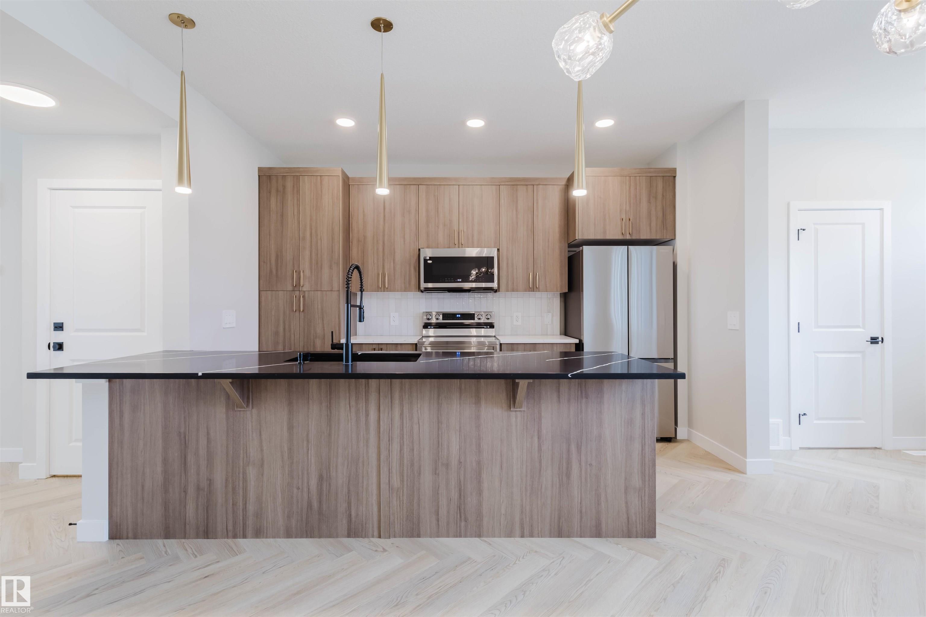 2114 Crossbill Lane NW, Kinglet Gardens, Edmonton