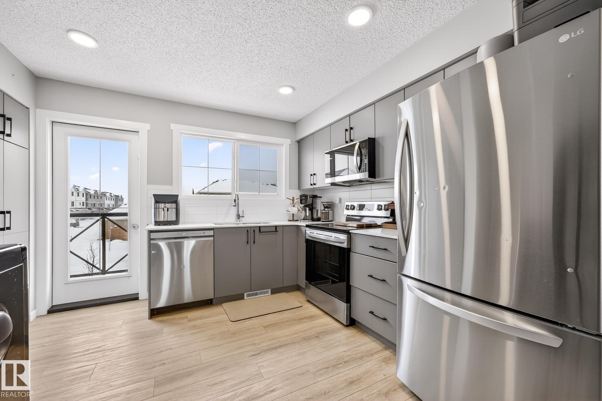 Photo 25 at 1263 Mcleod Avenue, Easton, Spruce Grove