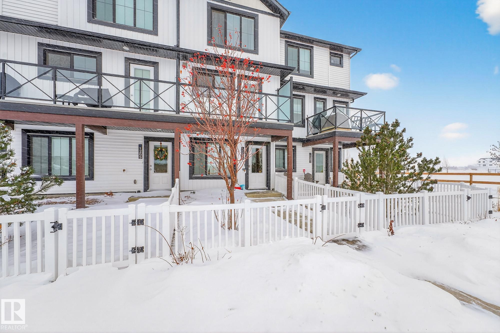 Photo 9 at 1263 Mcleod Avenue, Easton, Spruce Grove