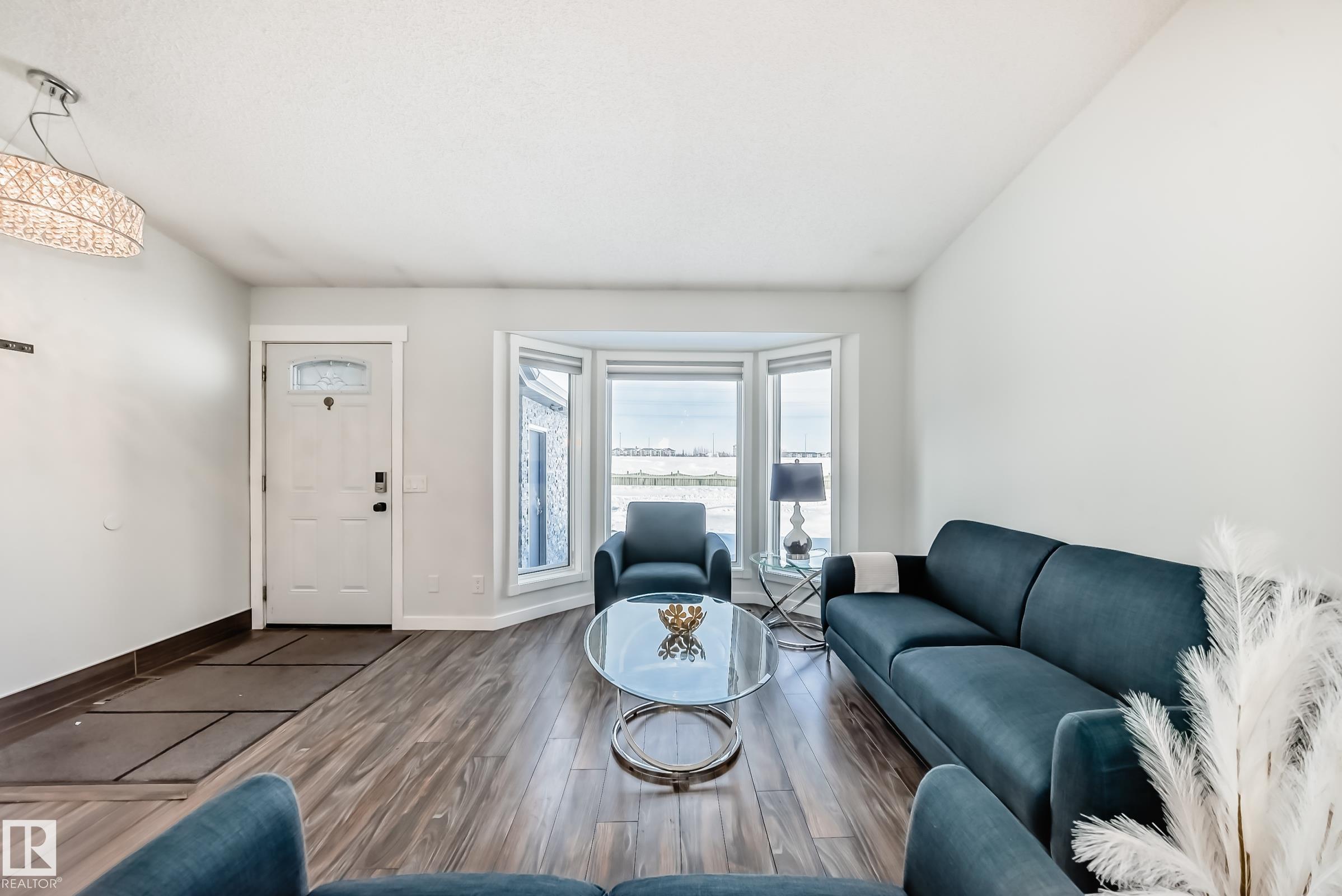 Photo 14 at 7011 190b Street NW, Lymburn, Edmonton