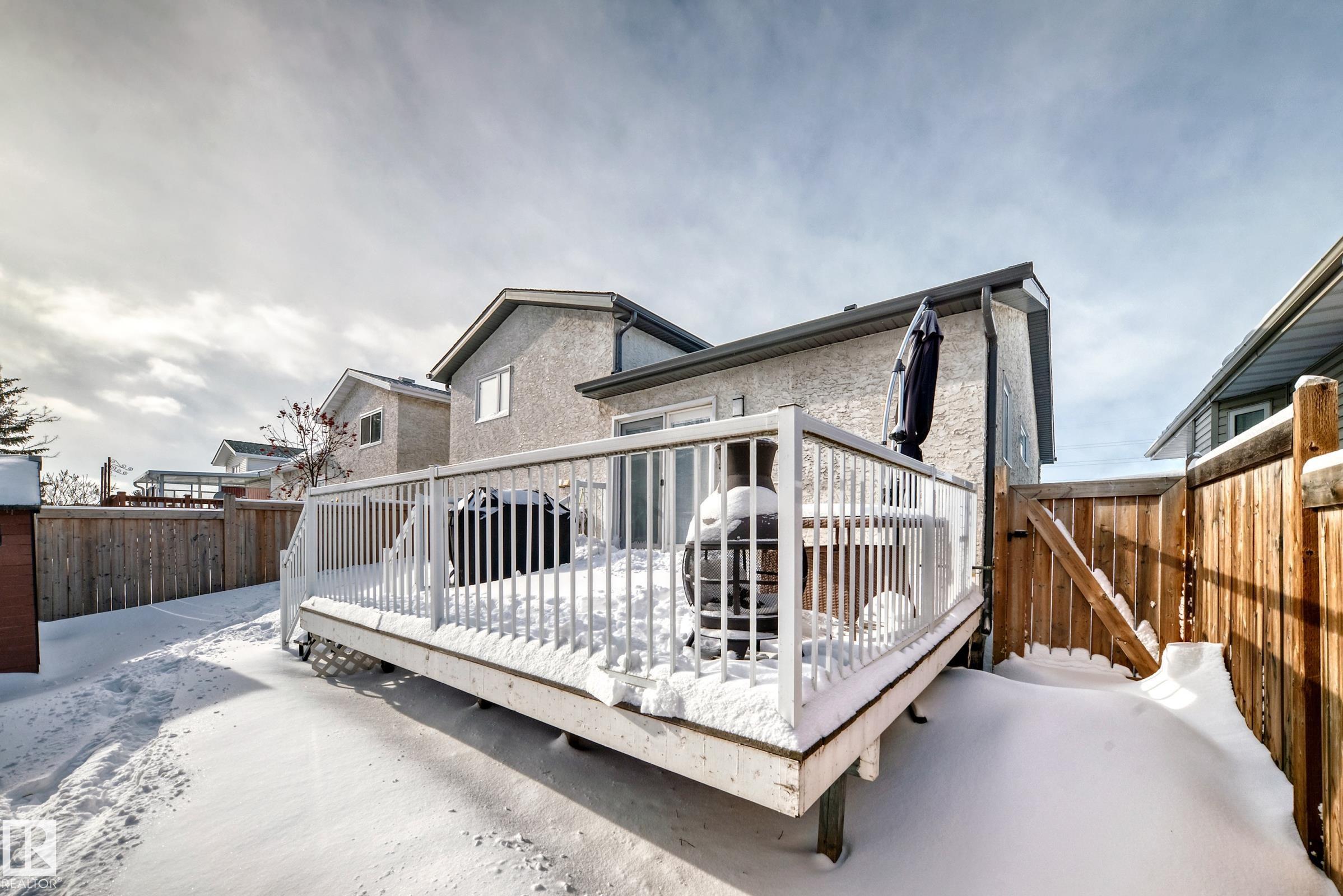 Photo 39 at 7011 190b Street NW, Lymburn, Edmonton
