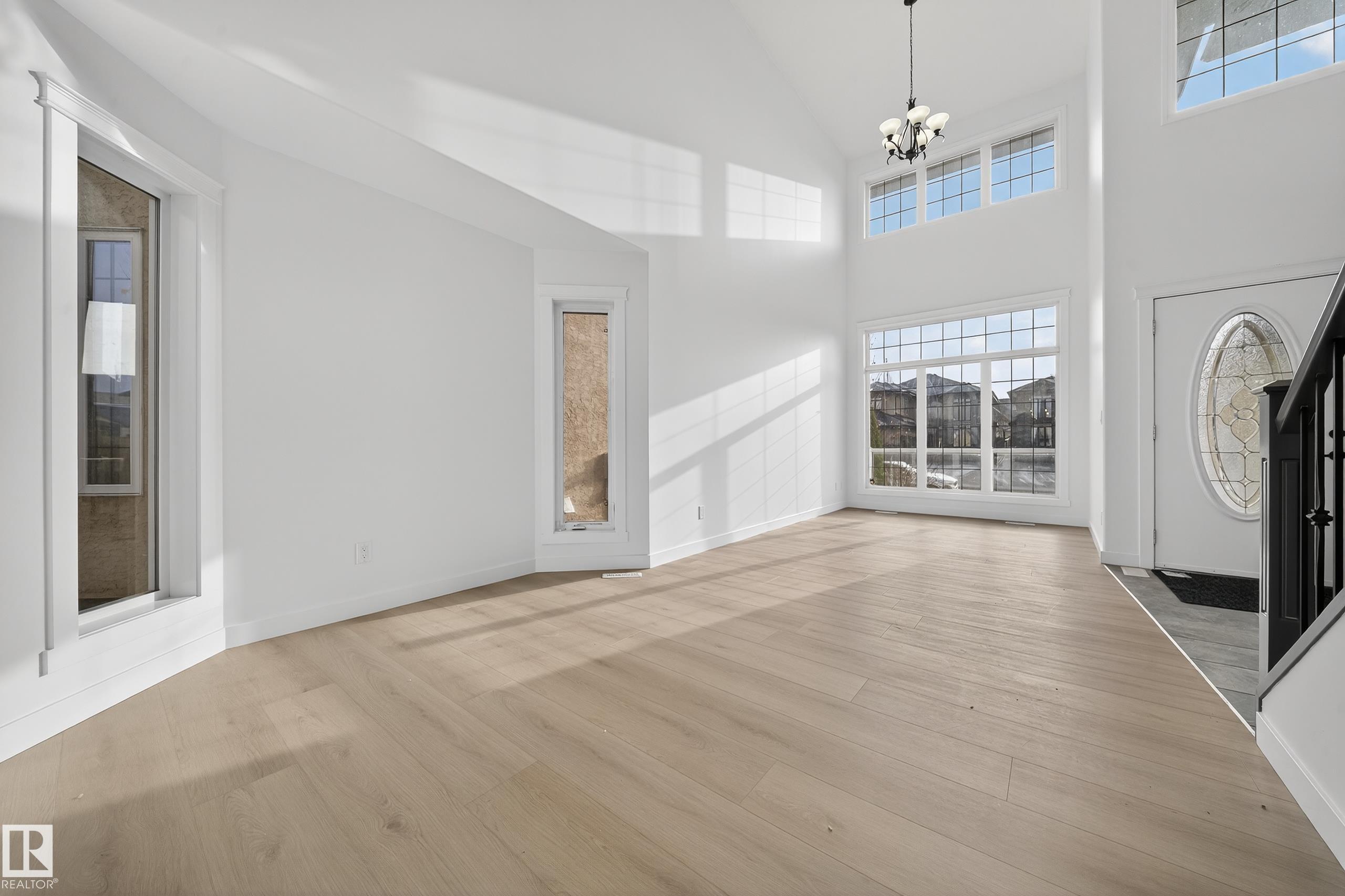 Photo 19 at 10916 175 Avenue NW, Chambery, Edmonton