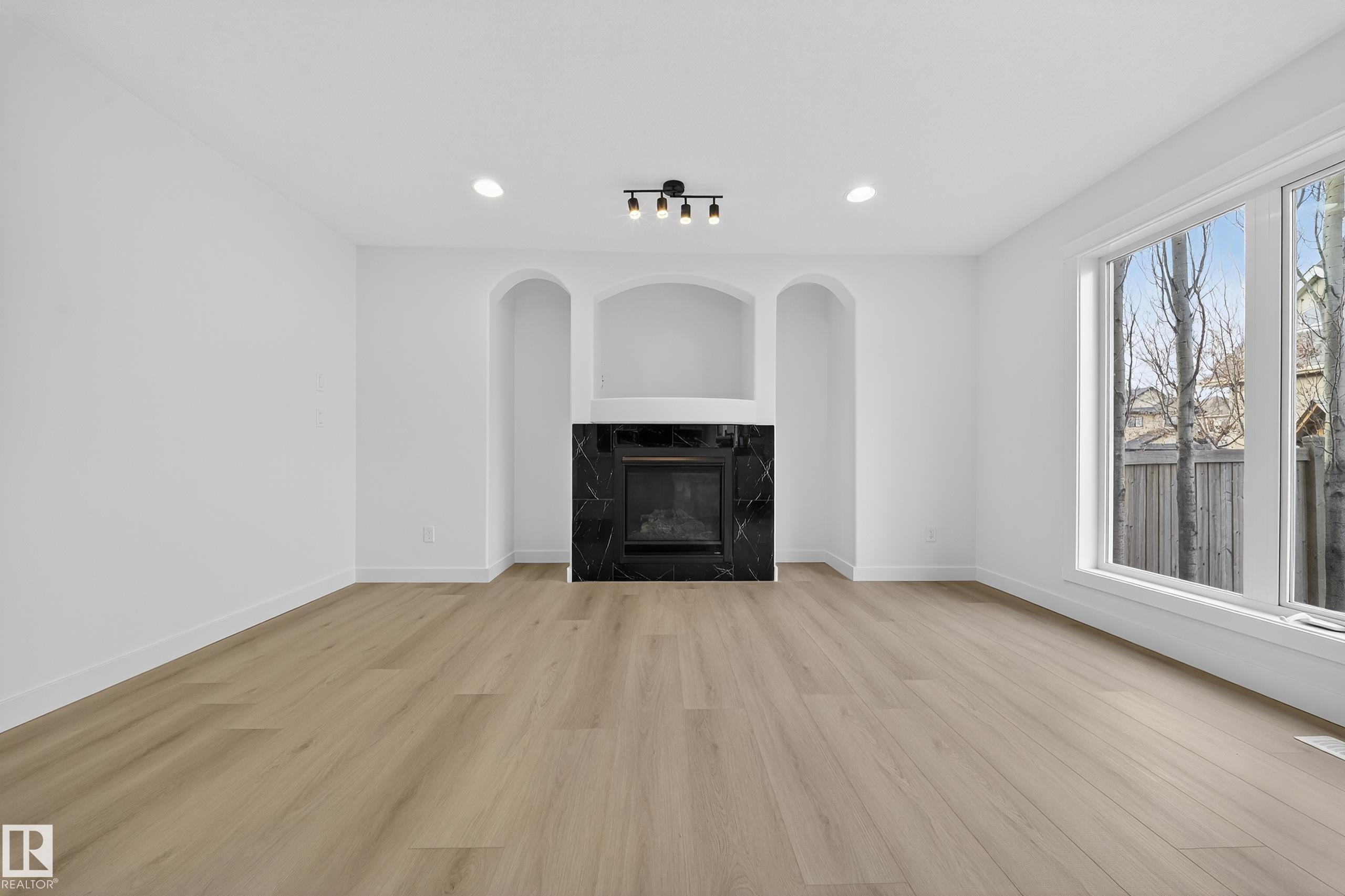 Photo 31 at 10916 175 Avenue NW, Chambery, Edmonton