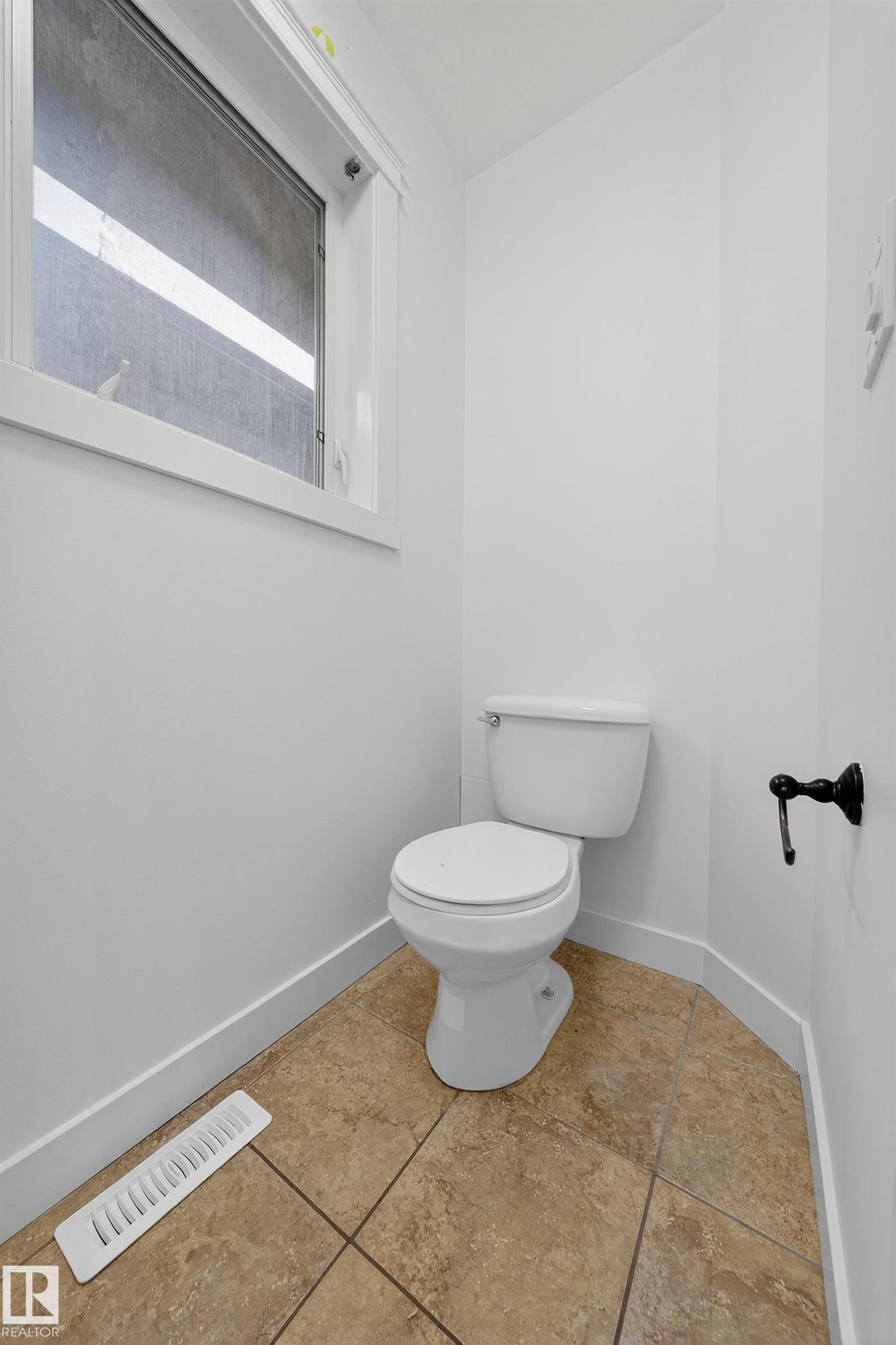 Photo 45 at 10916 175 Avenue NW, Chambery, Edmonton