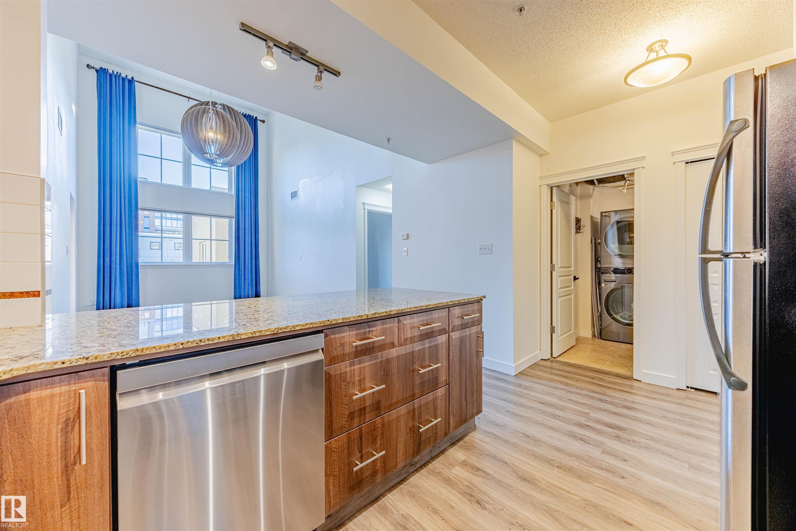 Photo 11 at 609 - 10333 112 Street NW, Wîhkwêntôwin, Edmonton