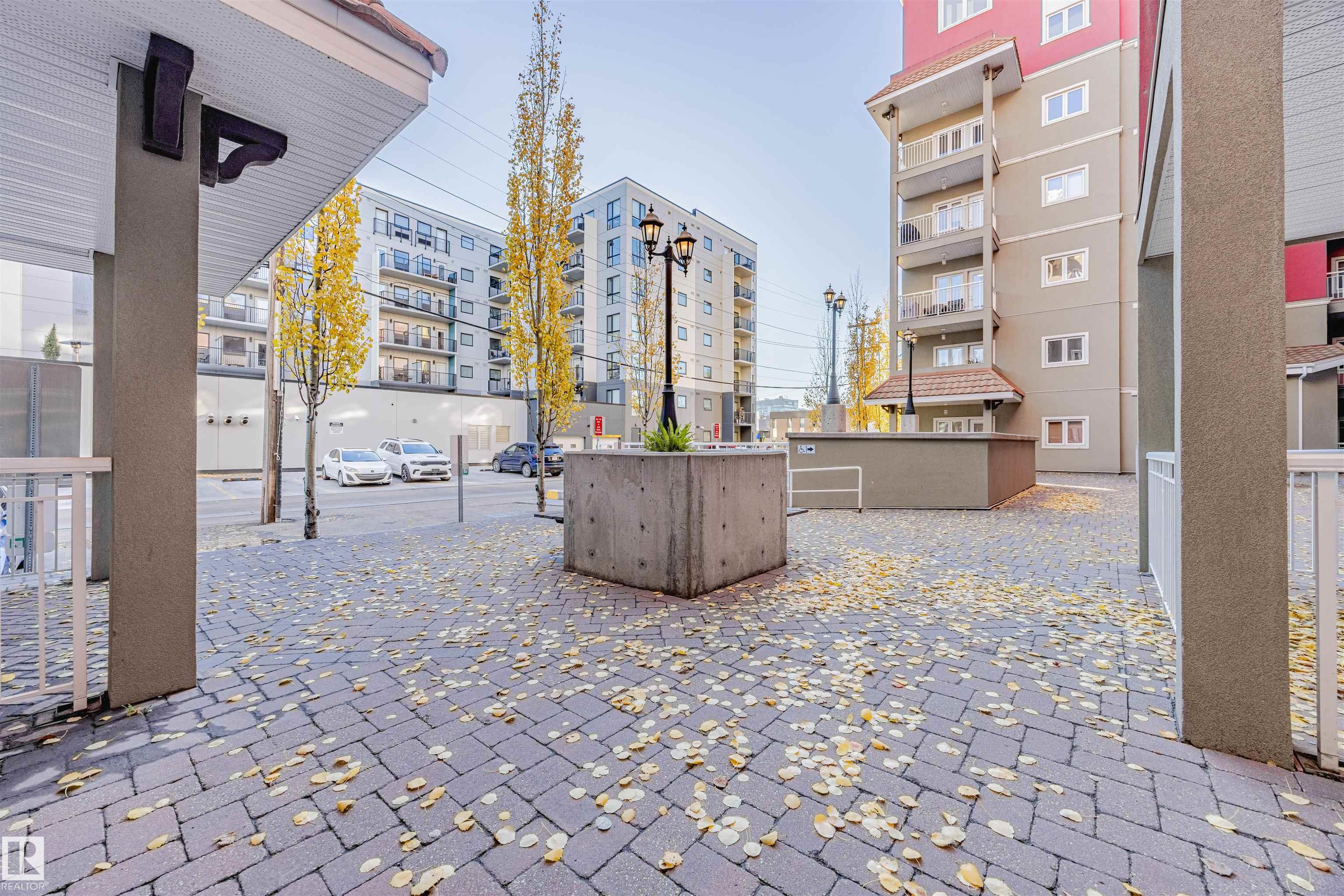 Photo 28 at 609 - 10333 112 Street NW, Wîhkwêntôwin, Edmonton