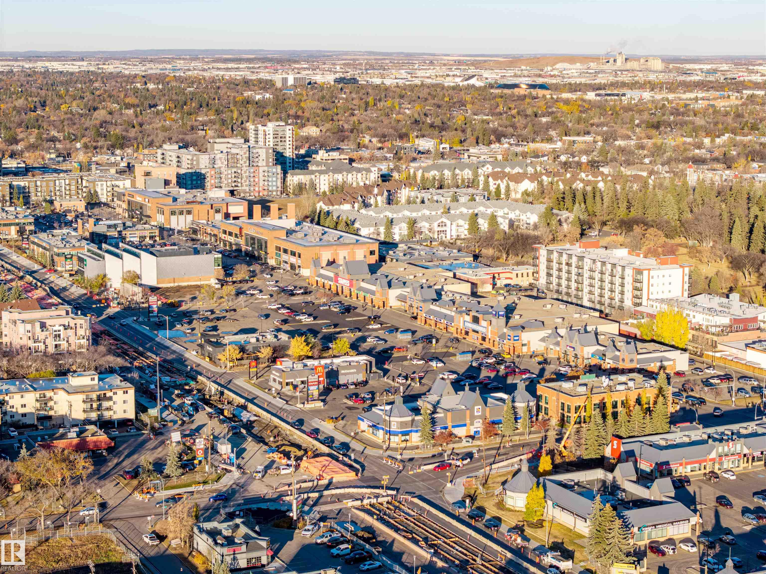 Photo 34 at 609 - 10333 112 Street NW, Wîhkwêntôwin, Edmonton