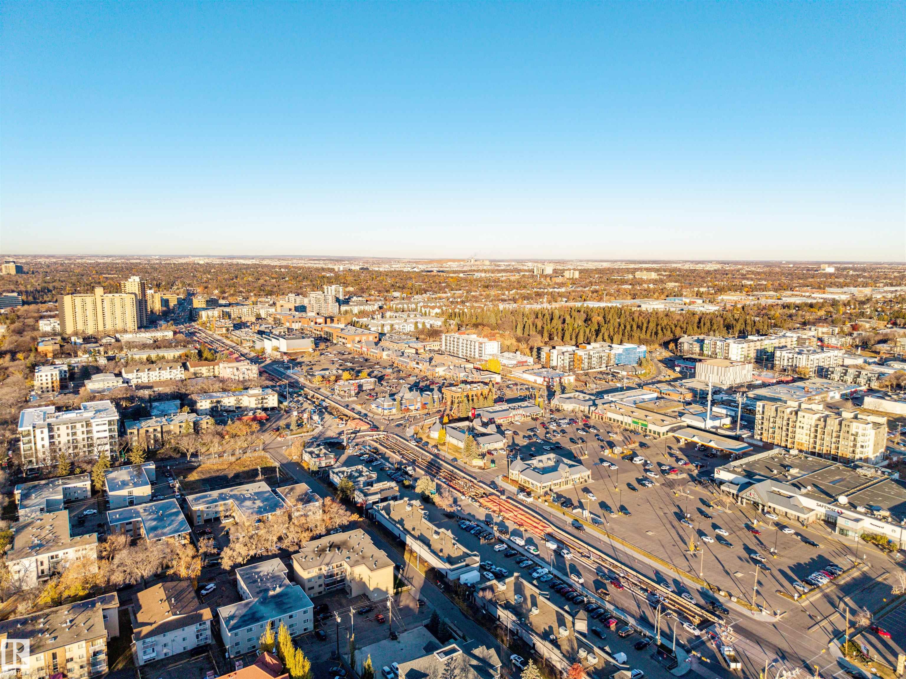 Photo 35 at 609 - 10333 112 Street NW, Wîhkwêntôwin, Edmonton