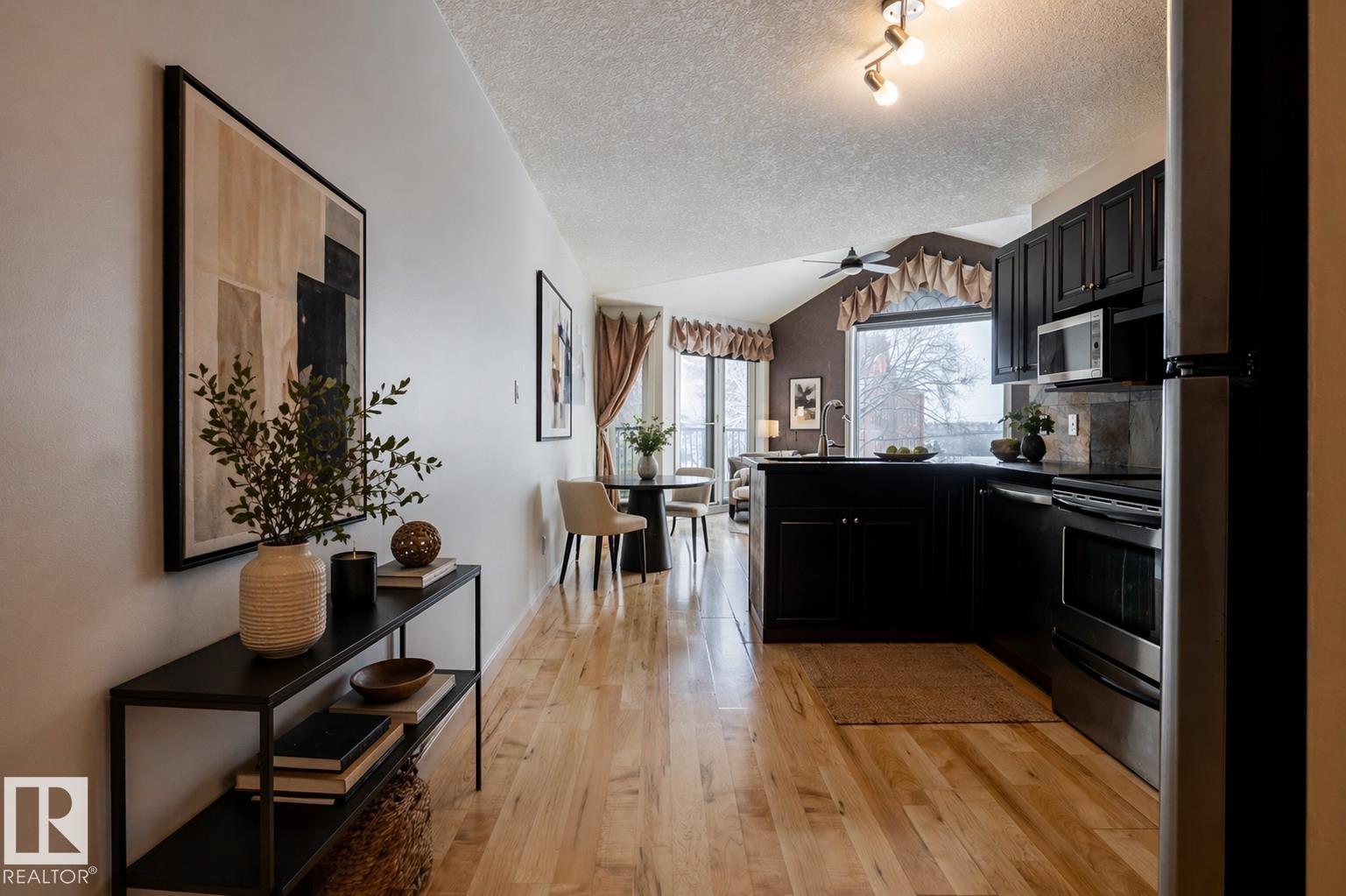Picture for #304 9336 JASPER AV NW