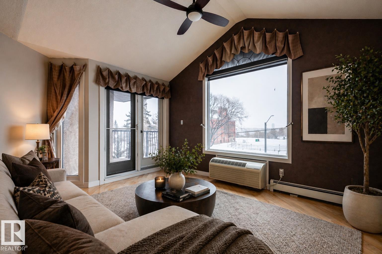 Picture for #304 9336 JASPER AV NW