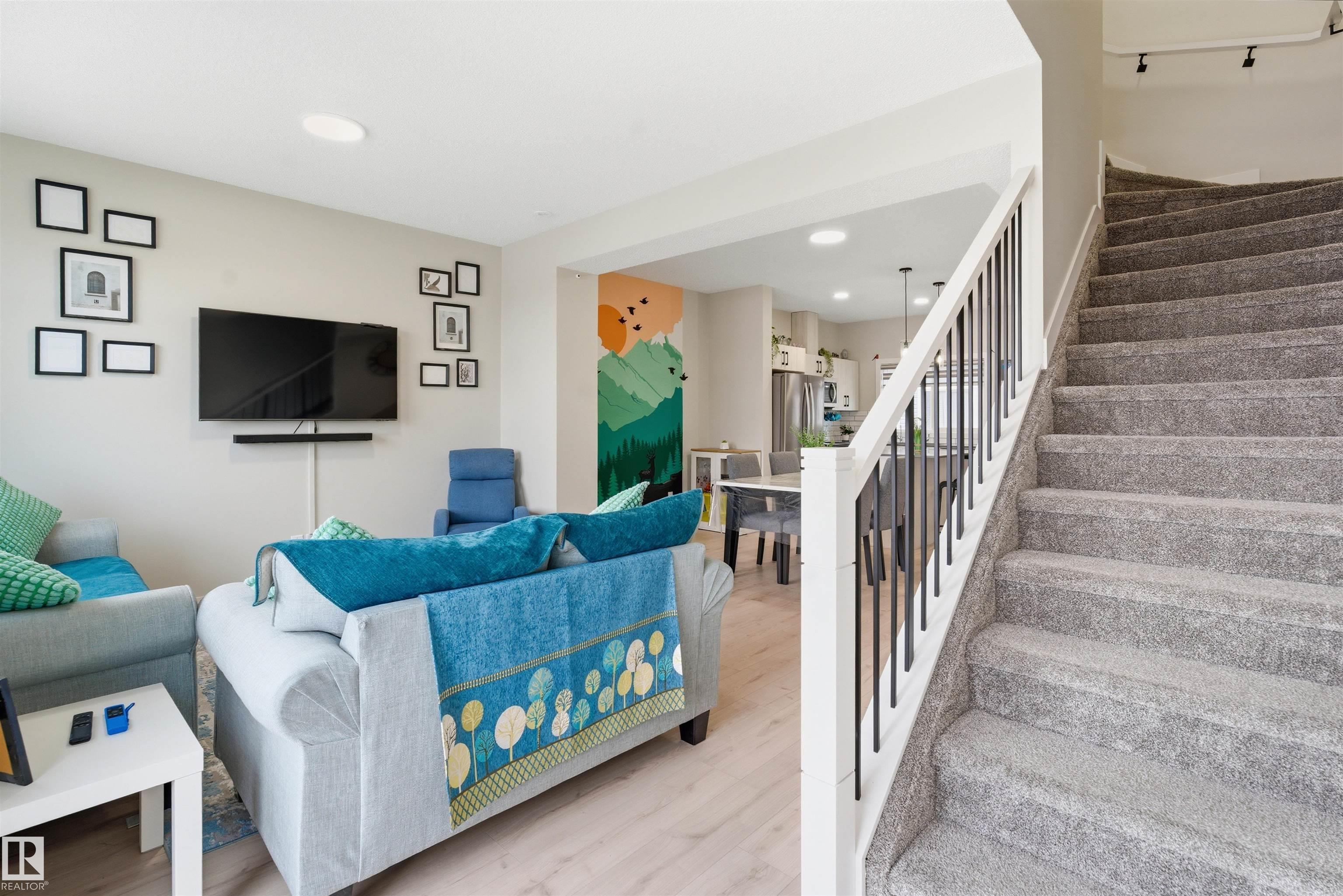 6208 Cartmell Court SW, Chappelle Area, Edmonton