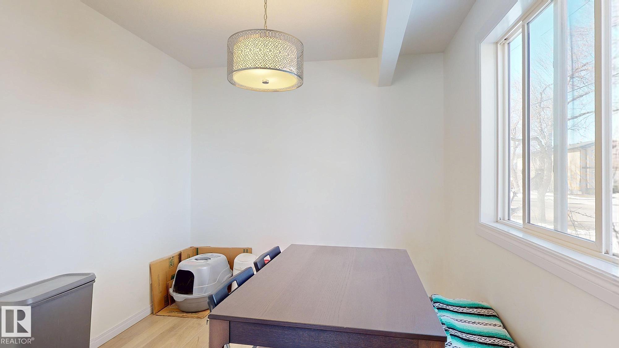 Photo 12 at 9515B 120 Avenue NW, Alberta Avenue, Edmonton