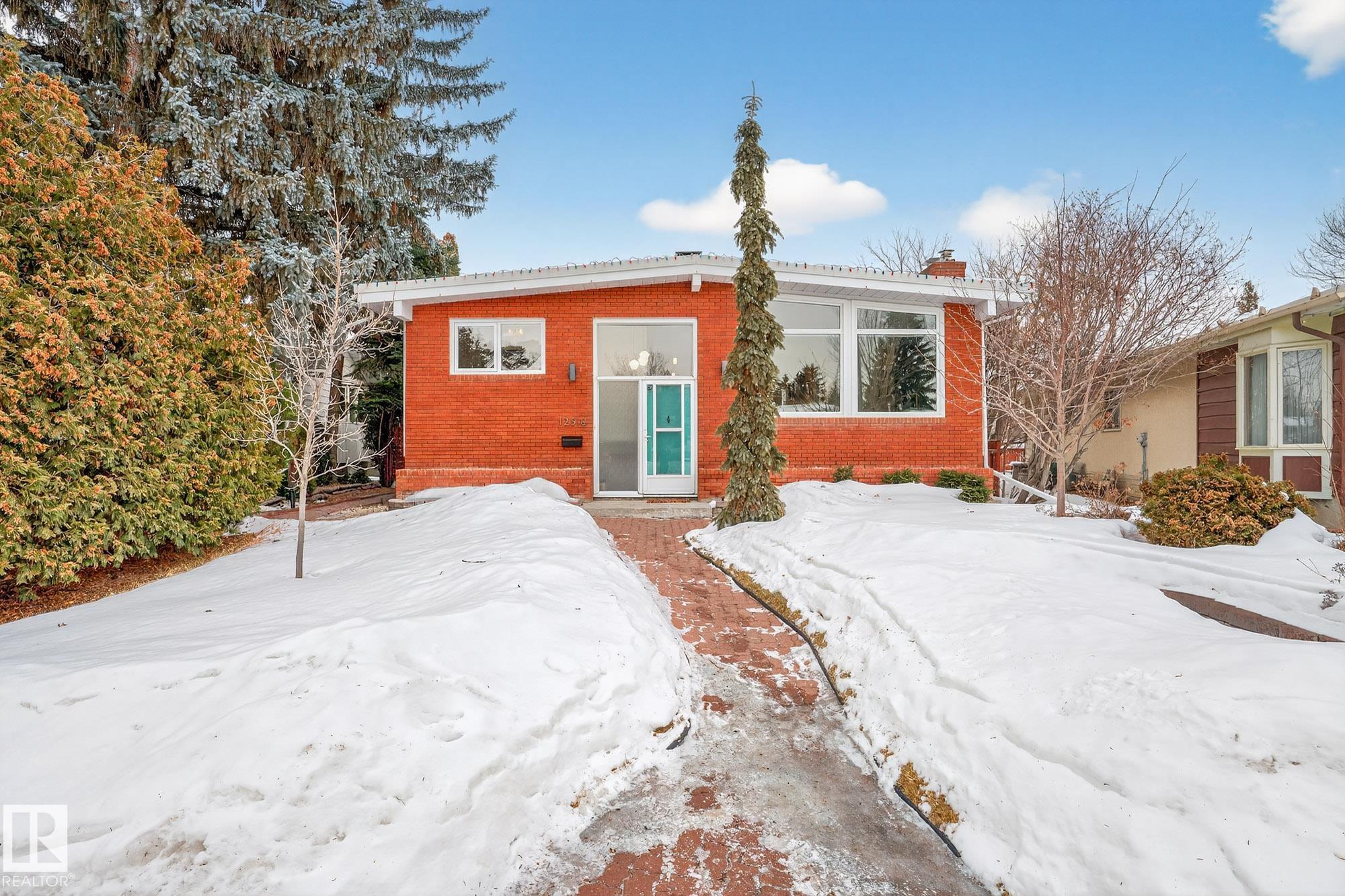 12516 52a Avenue NW, Lansdowne, Edmonton
