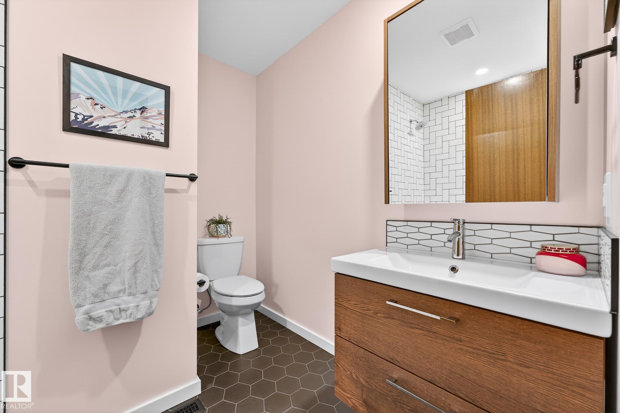 Photo 27 at 12516 52a Avenue NW, Lansdowne, Edmonton