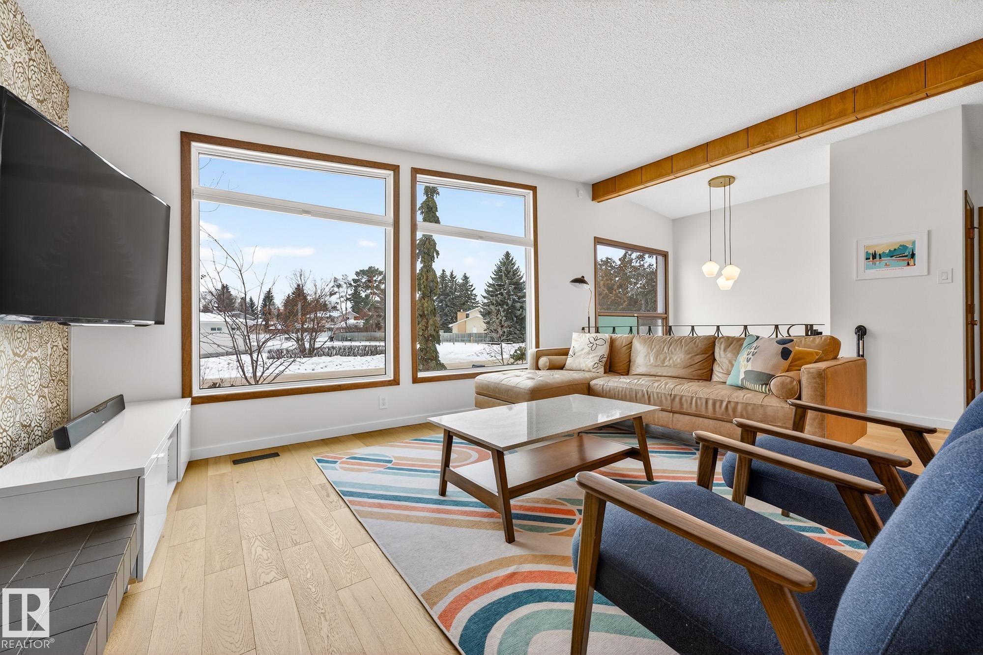 12516 52a Avenue NW, Lansdowne, Edmonton