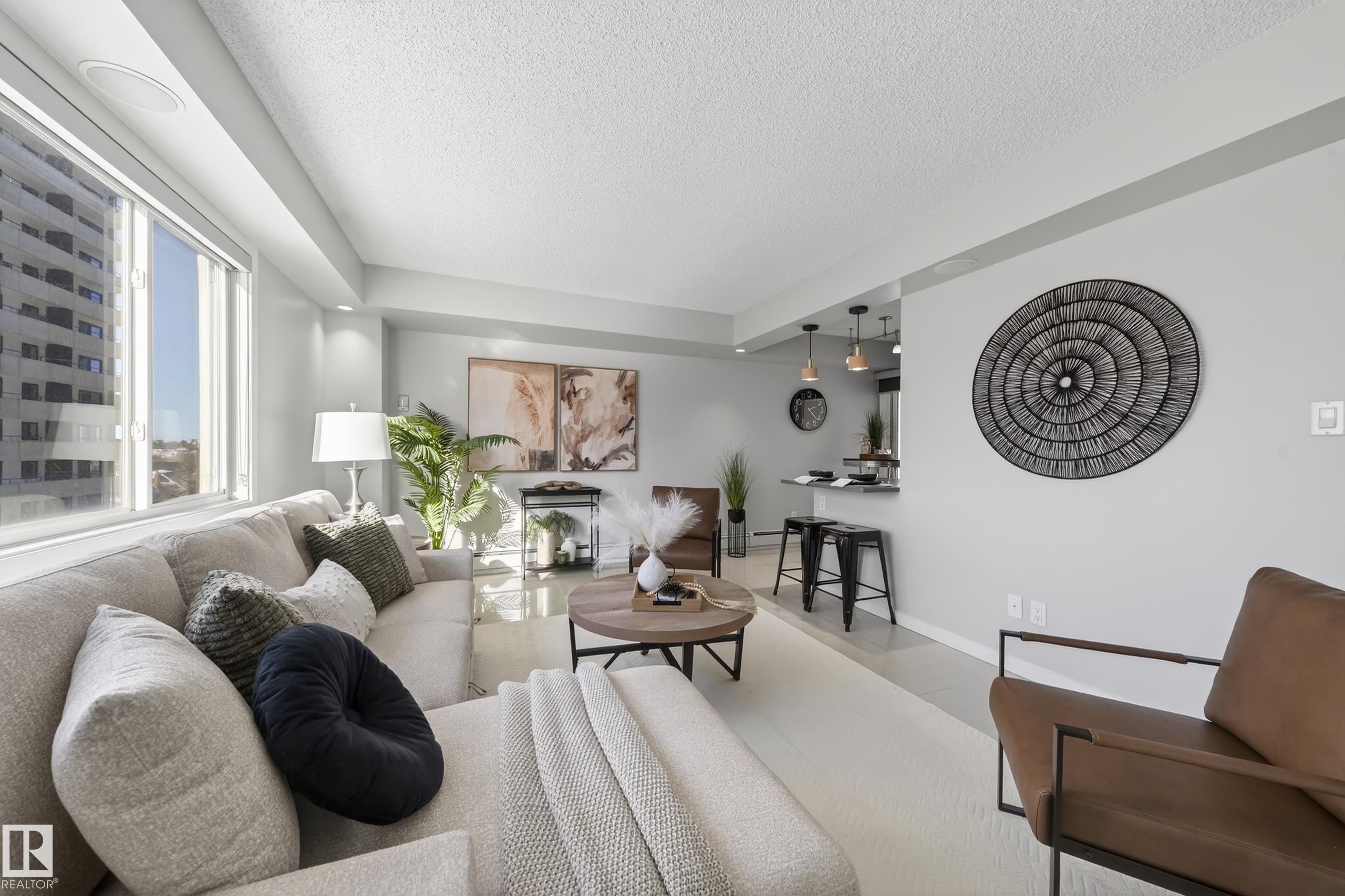 504 - 10140 115 Street NW, Wîhkwêntôwin, Edmonton