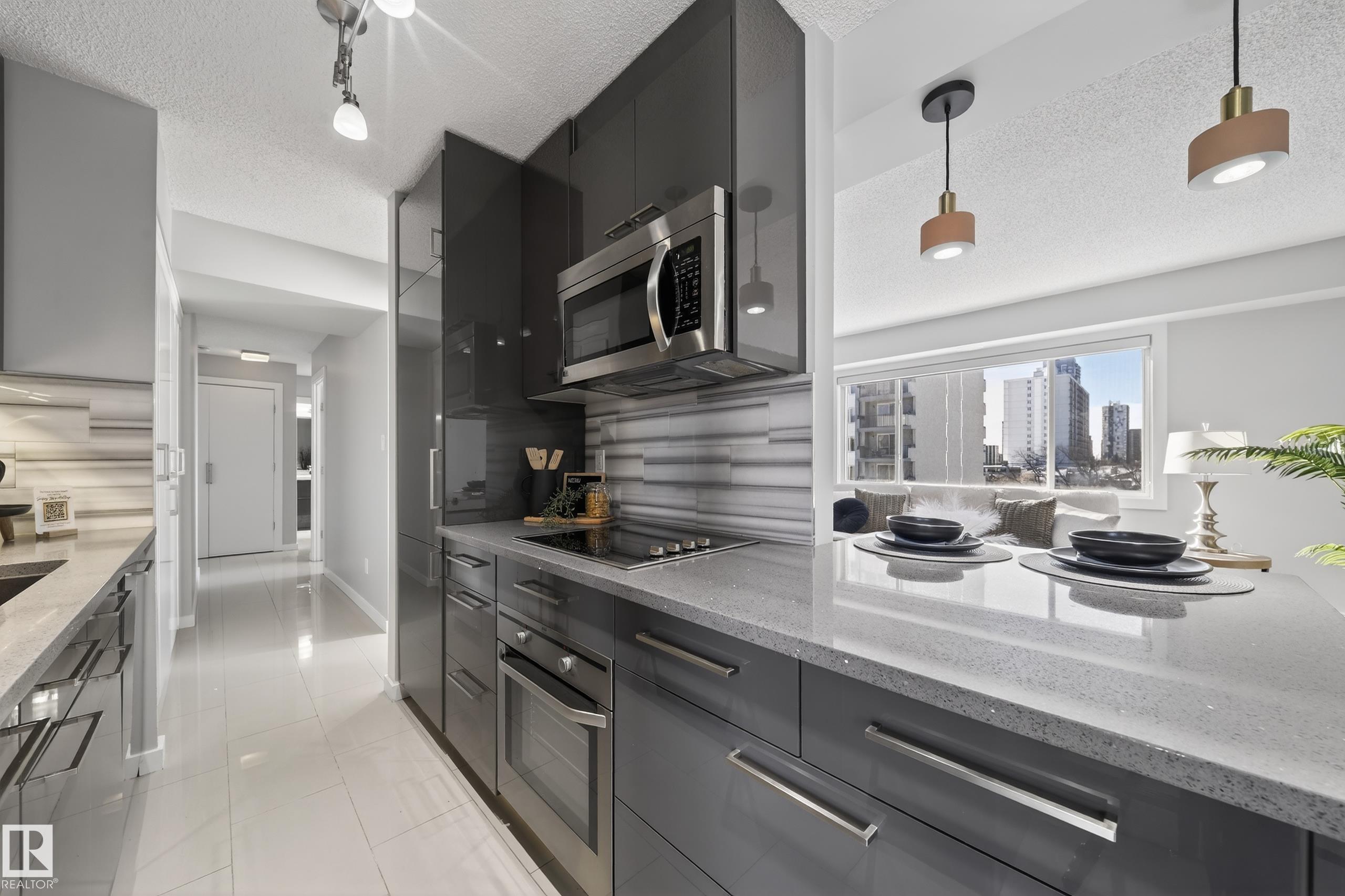 Photo 11 at 504 - 10140 115 Street NW, Wîhkwêntôwin, Edmonton