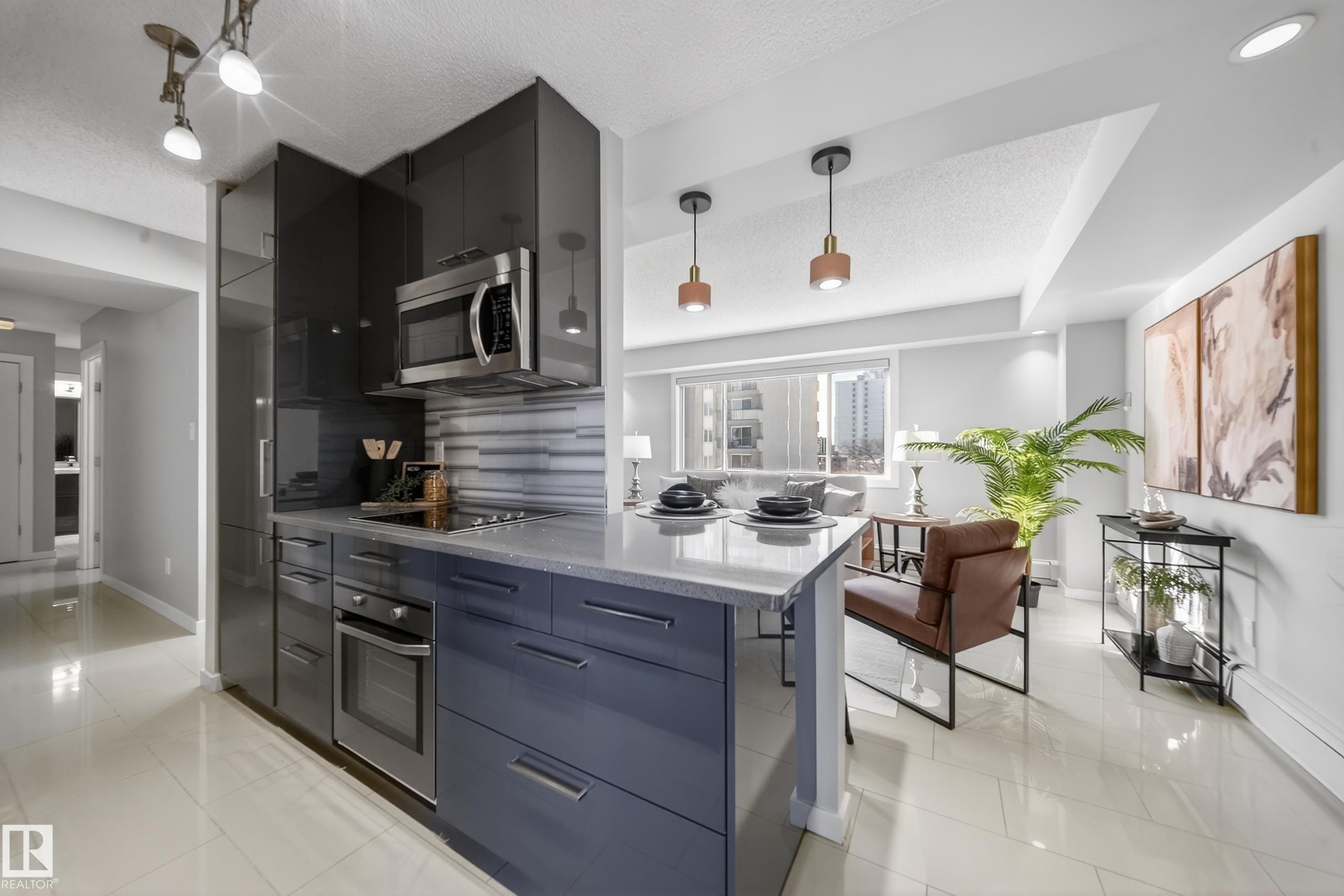 Photo 12 at 504 - 10140 115 Street NW, Wîhkwêntôwin, Edmonton