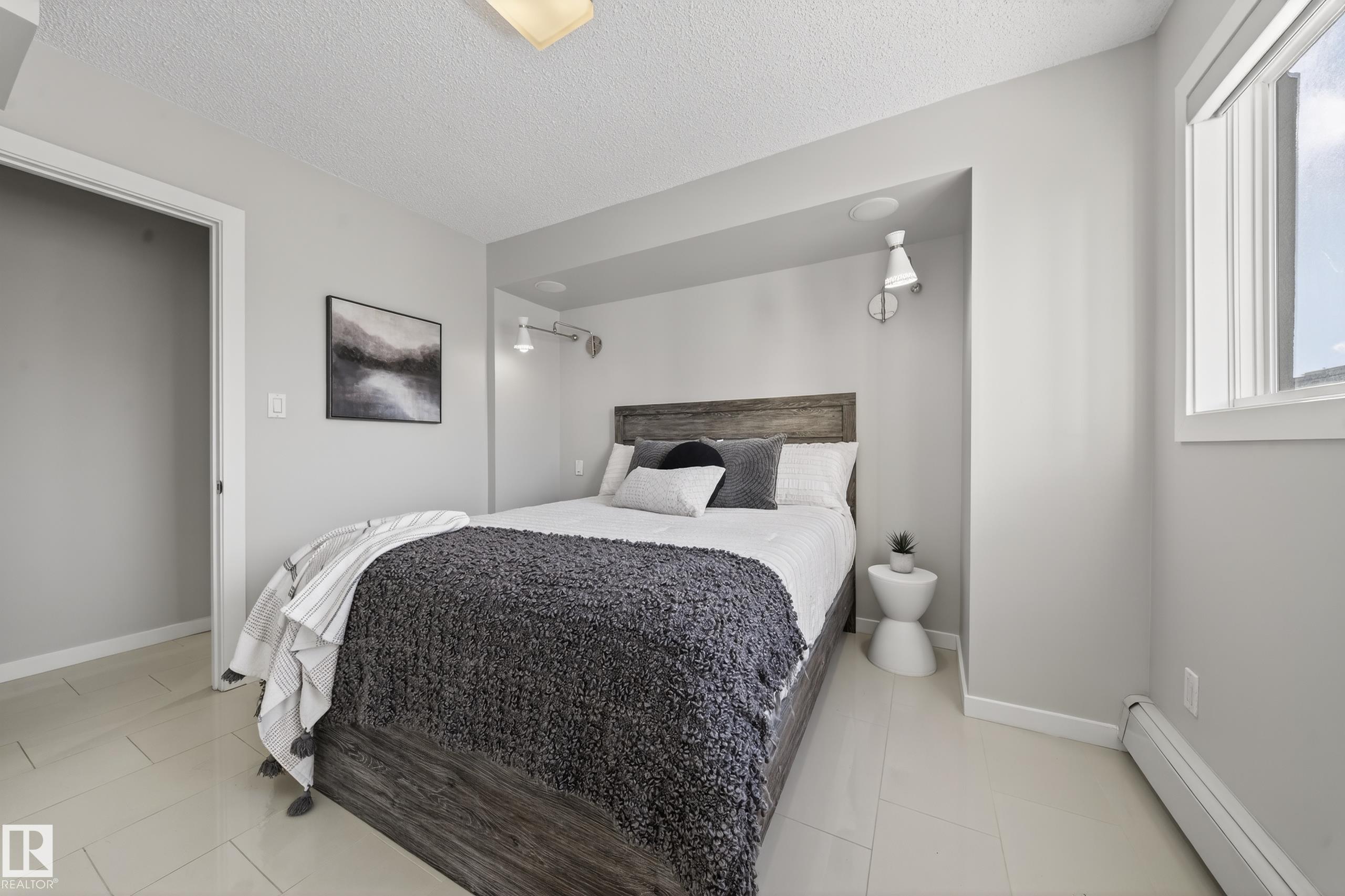 Photo 15 at 504 - 10140 115 Street NW, Wîhkwêntôwin, Edmonton