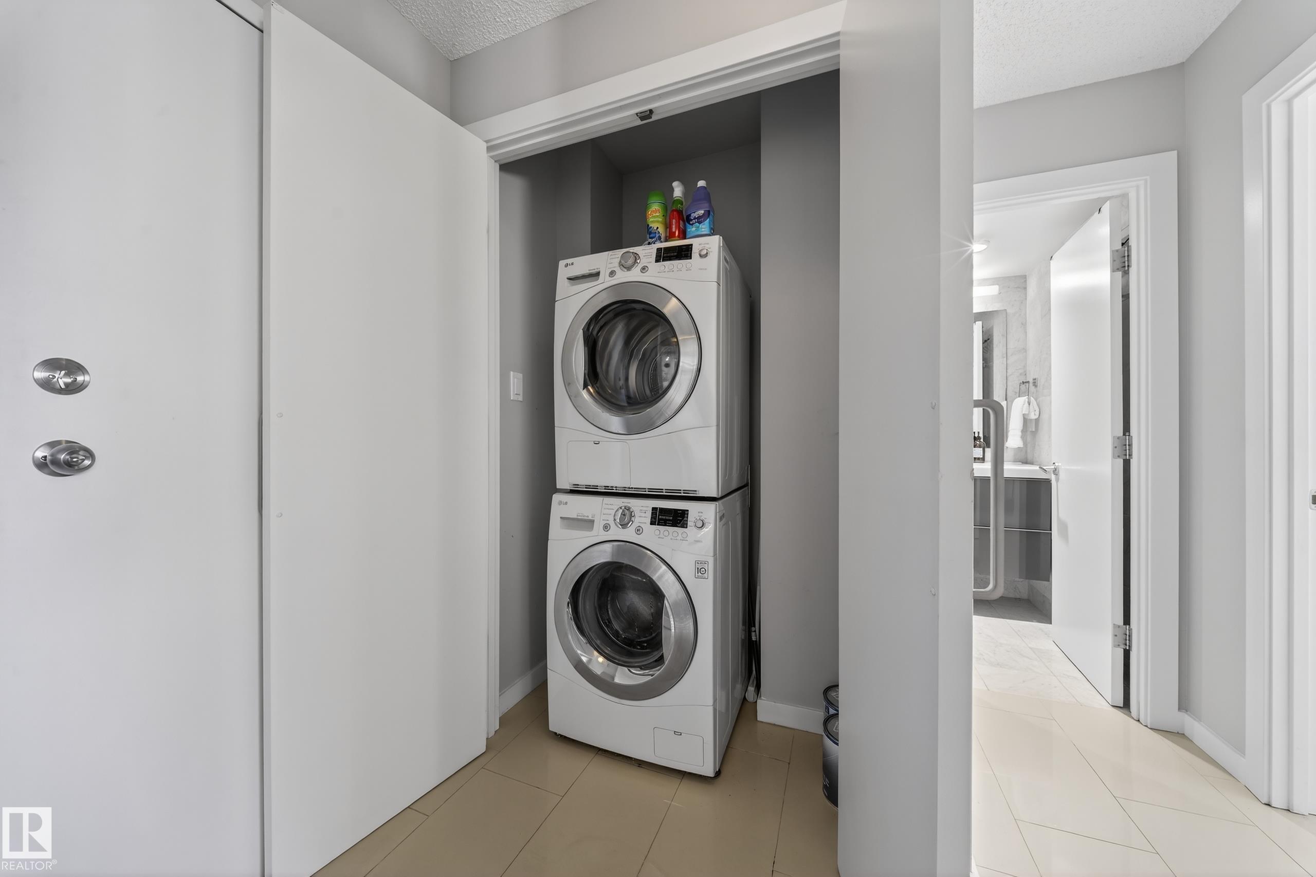 Photo 18 at 504 - 10140 115 Street NW, Wîhkwêntôwin, Edmonton