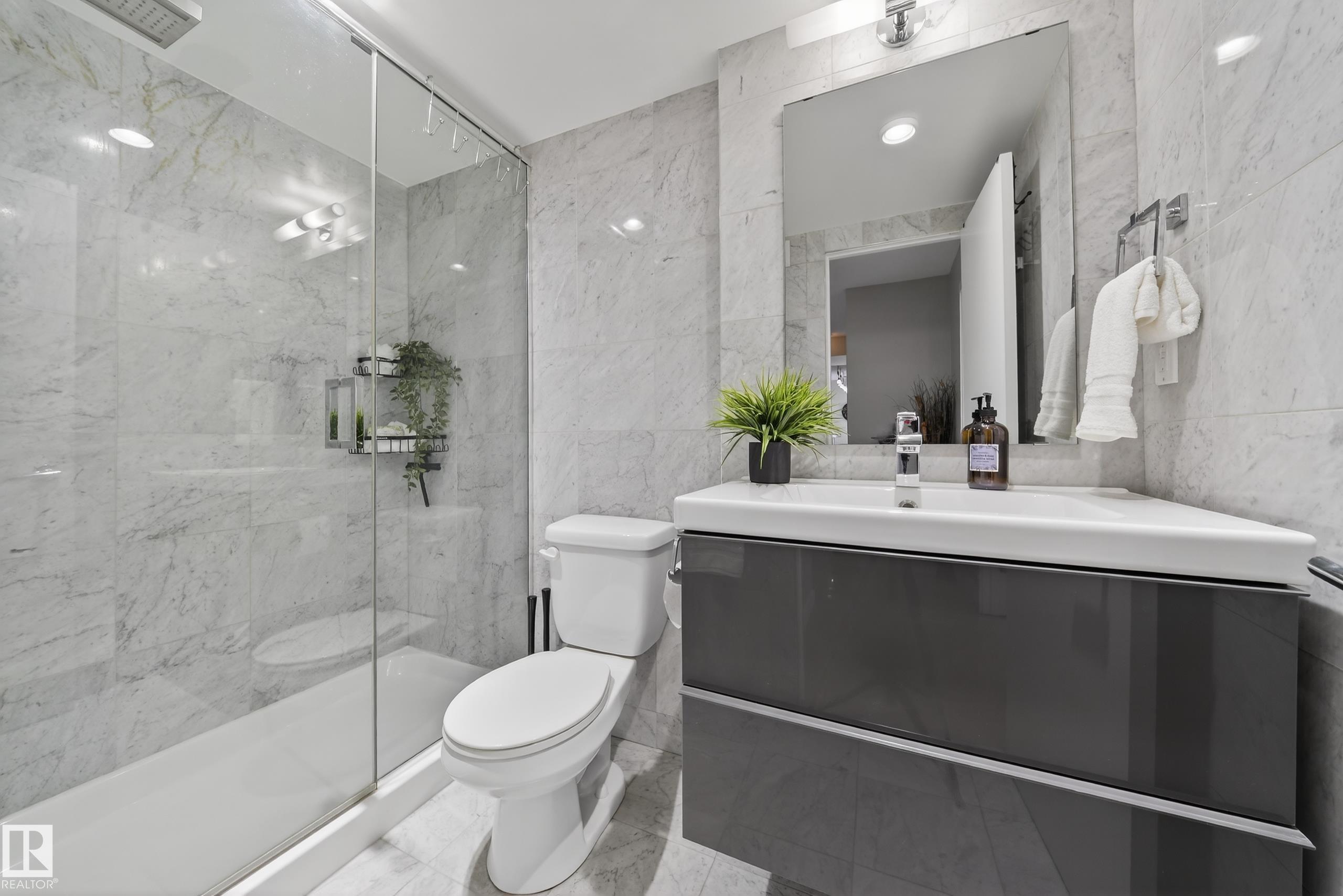 Photo 23 at 504 - 10140 115 Street NW, Wîhkwêntôwin, Edmonton