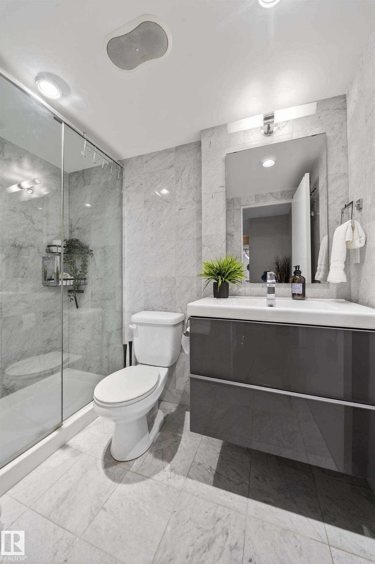 Photo 24 at 504 - 10140 115 Street NW, Wîhkwêntôwin, Edmonton