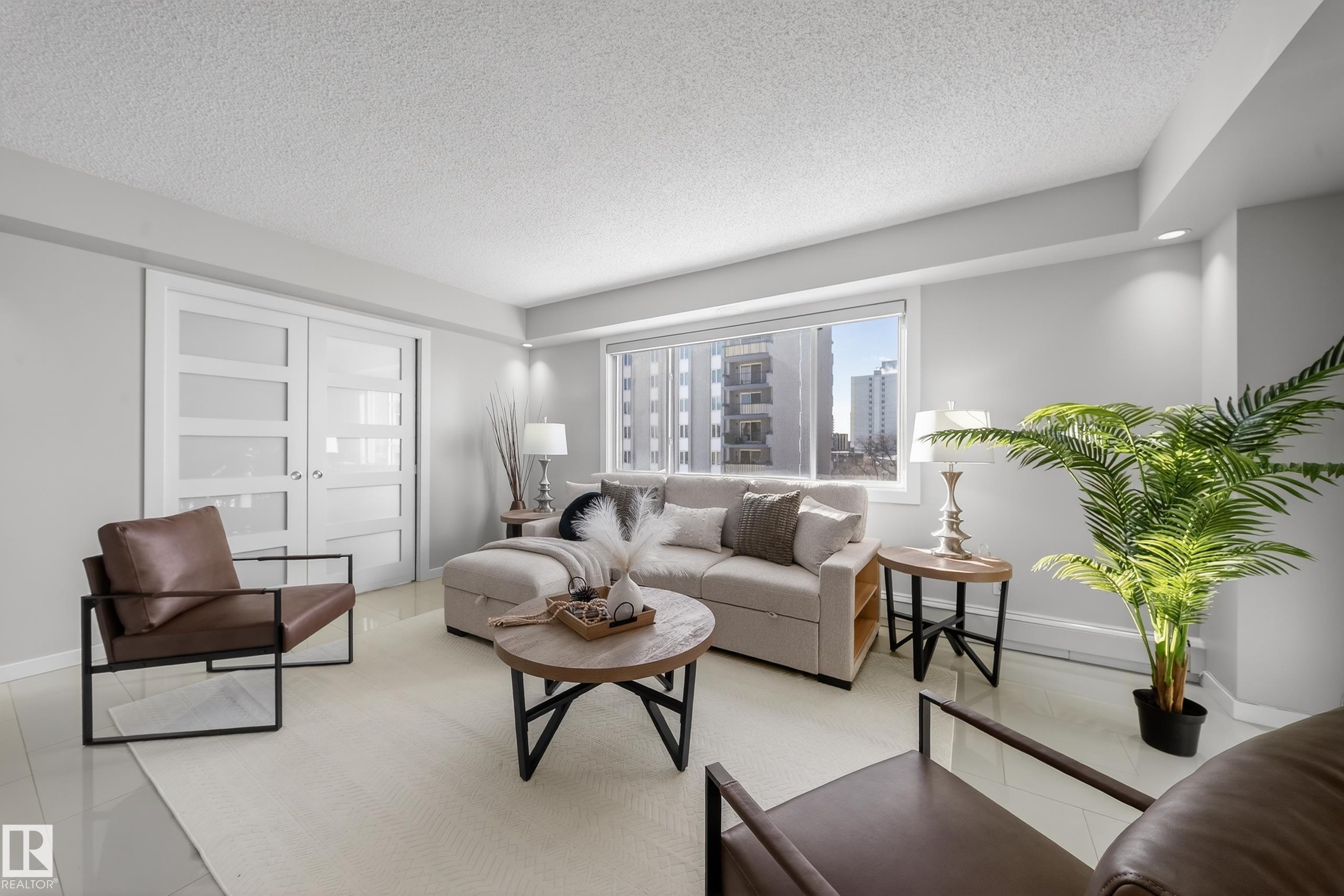 504 - 10140 115 Street NW, Wîhkwêntôwin, Edmonton