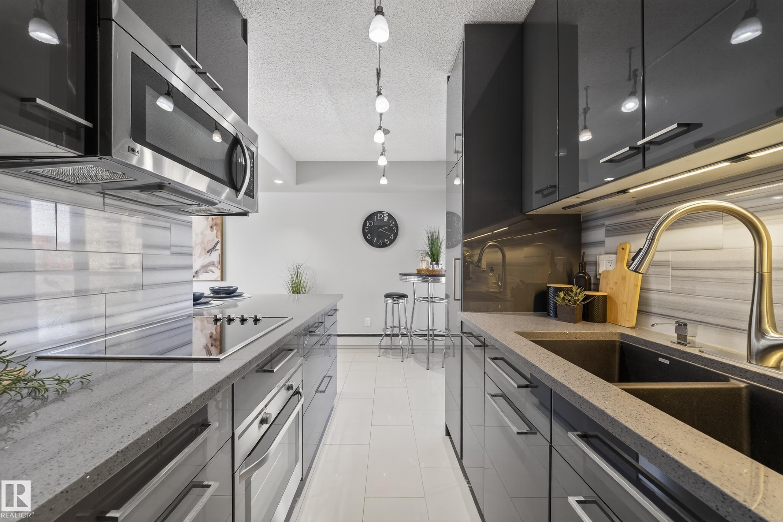 Photo 9 at 504 - 10140 115 Street NW, Wîhkwêntôwin, Edmonton