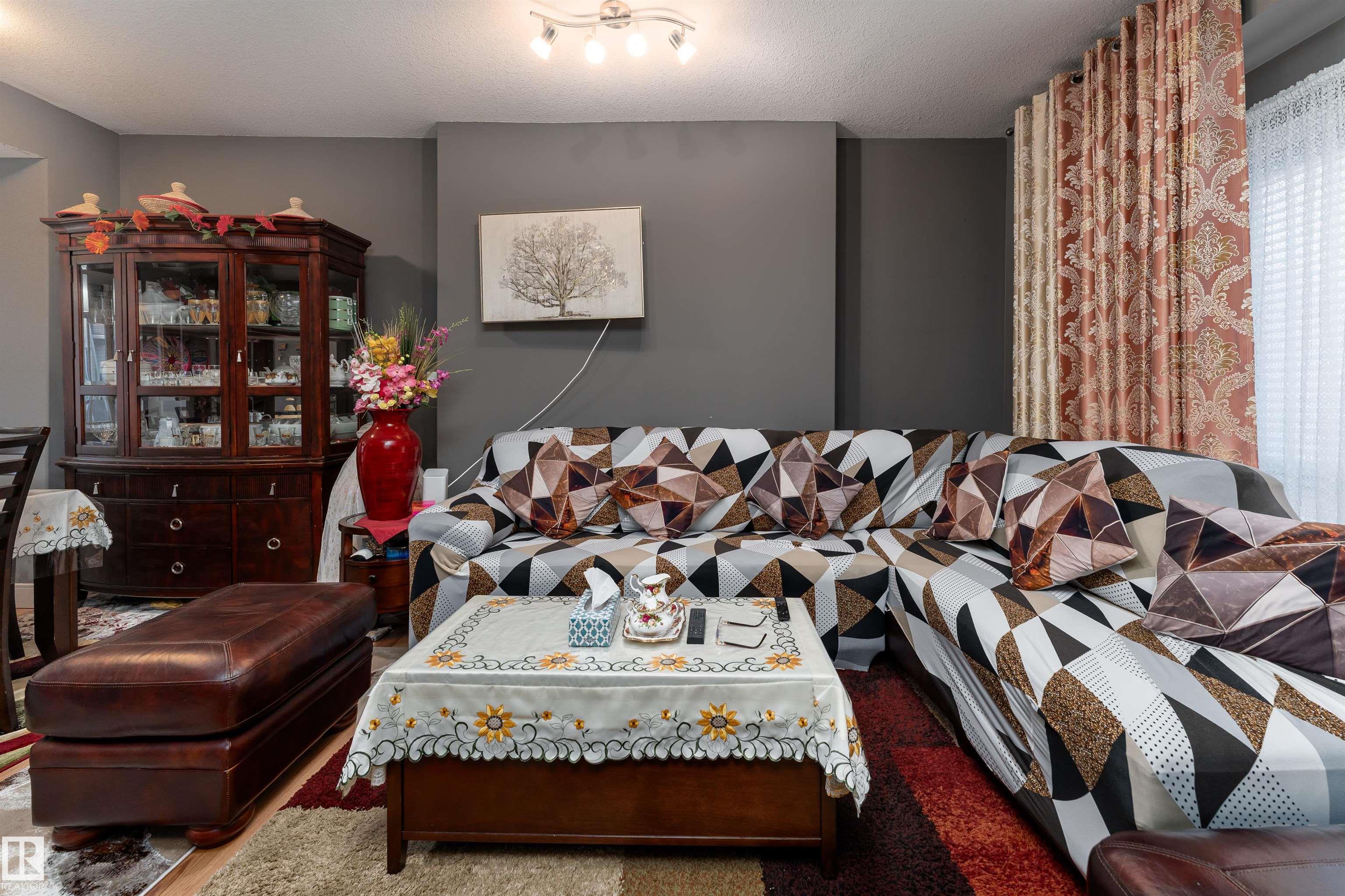 Photo 13 at 37 - 13003 132 Avenue NW, Athlone, Edmonton