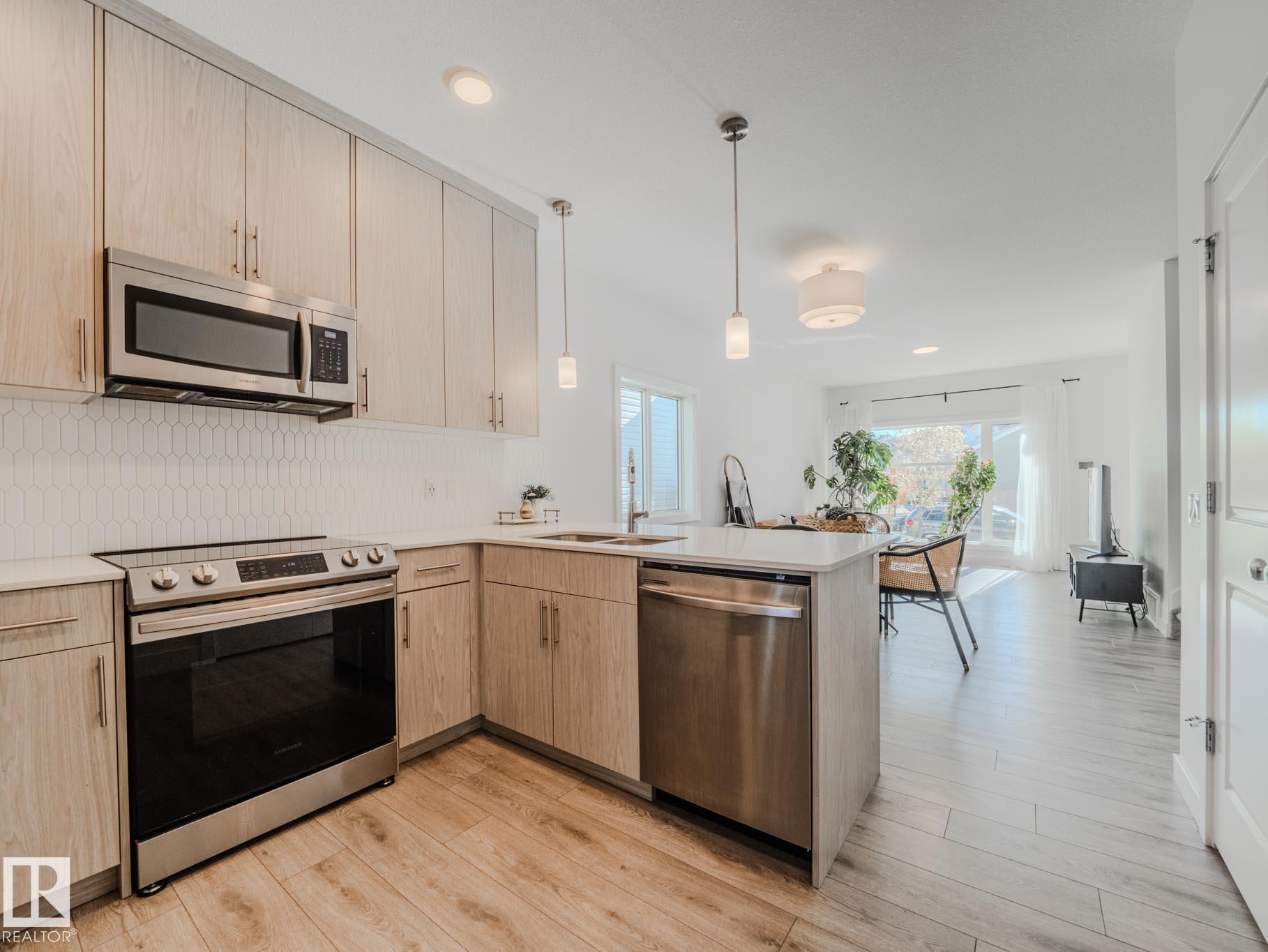 Photo 13 at 2957 Coughlan Green green SW, Chappelle Area, Edmonton