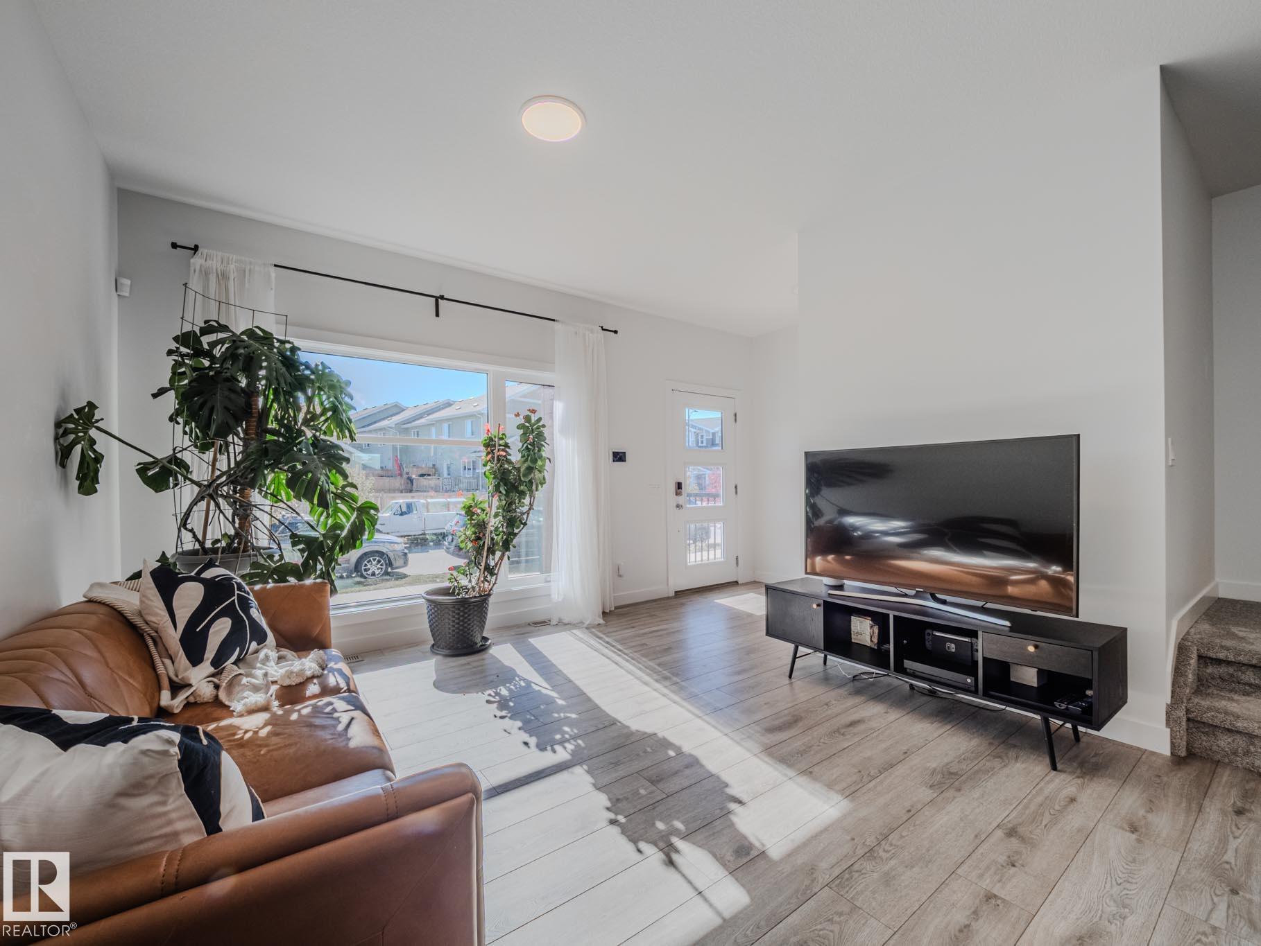 Photo 8 at 2957 Coughlan Green green SW, Chappelle Area, Edmonton