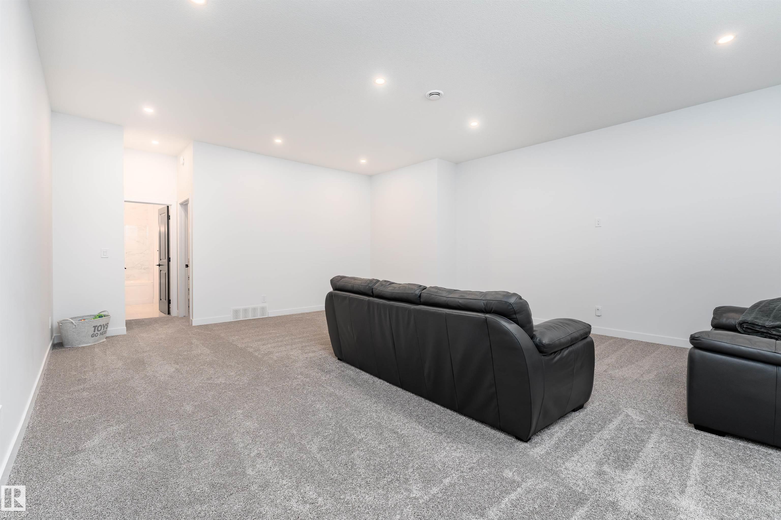 Photo 44 at 39 Jacobs Close, Jensen Lakes, St. Albert