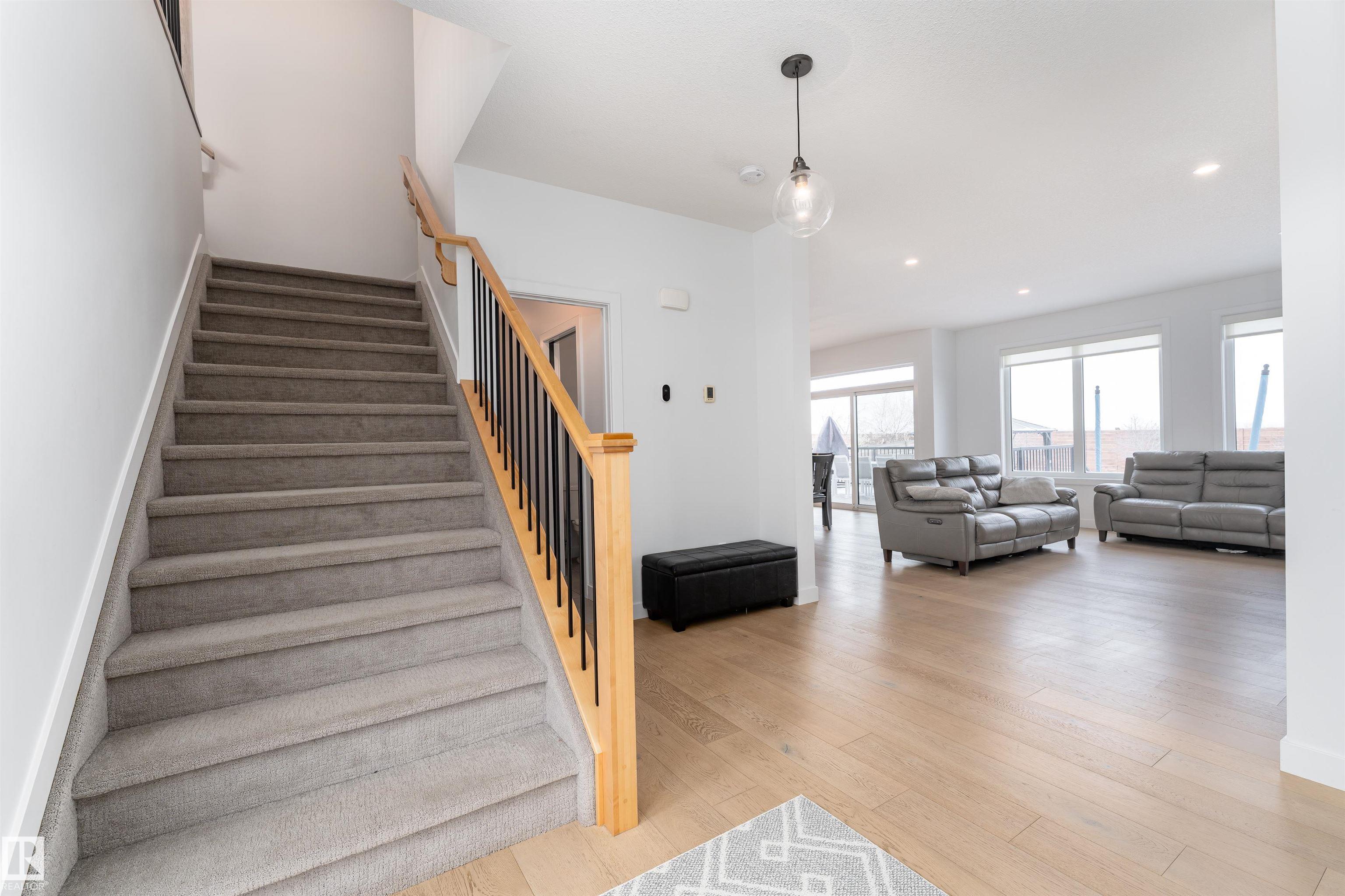 Photo 6 at 39 Jacobs Close, Jensen Lakes, St. Albert