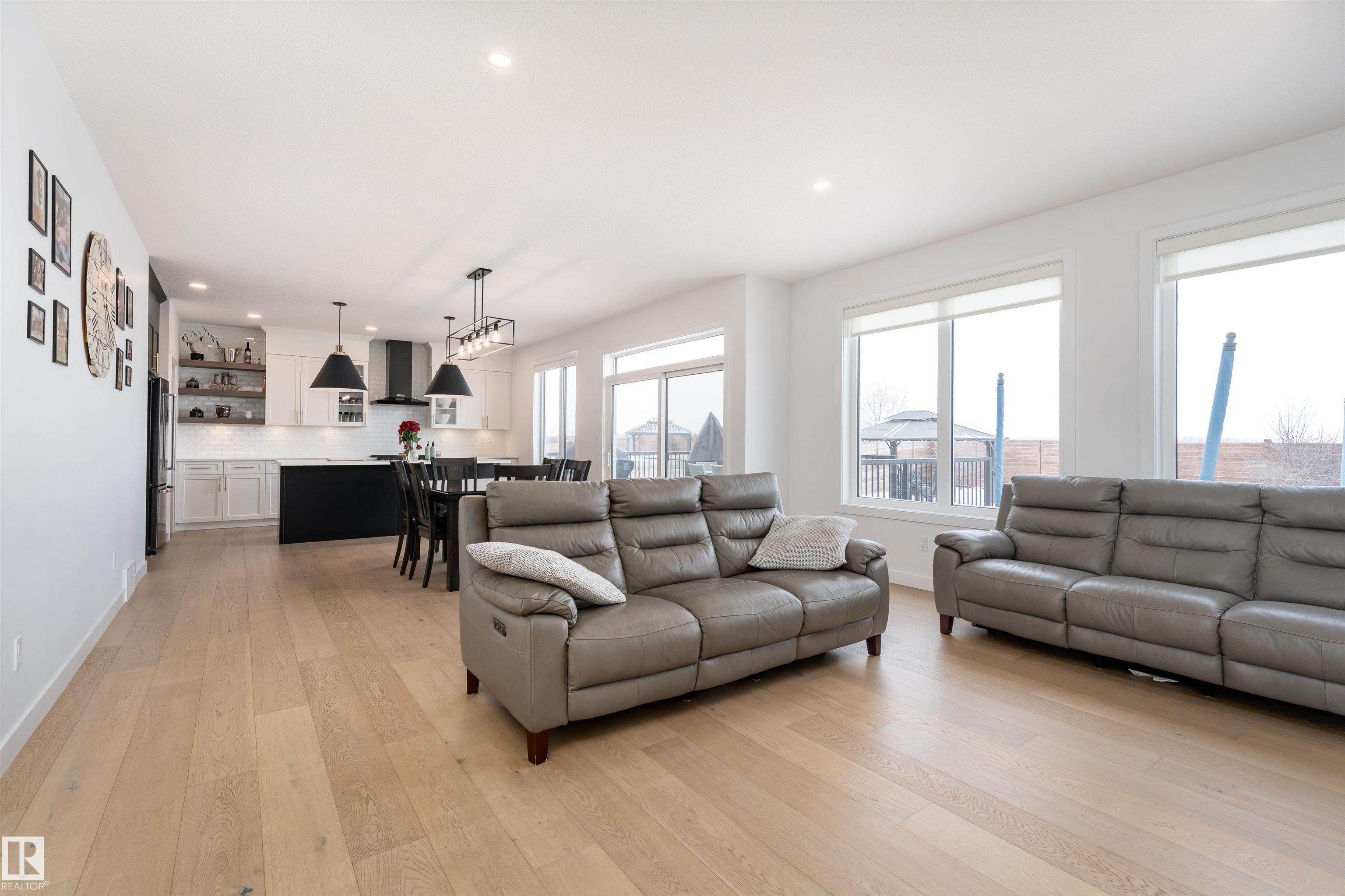 Photo 7 at 39 Jacobs Close, Jensen Lakes, St. Albert