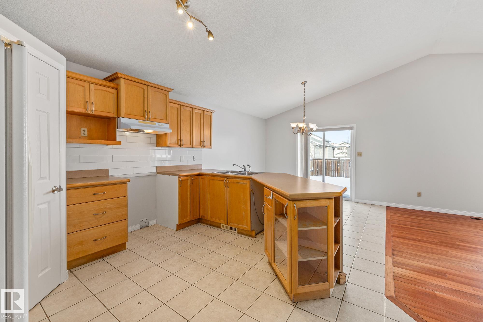 Photo 13 at 193 Westwood Lane, Westwood Trails, Fort Saskatchewan