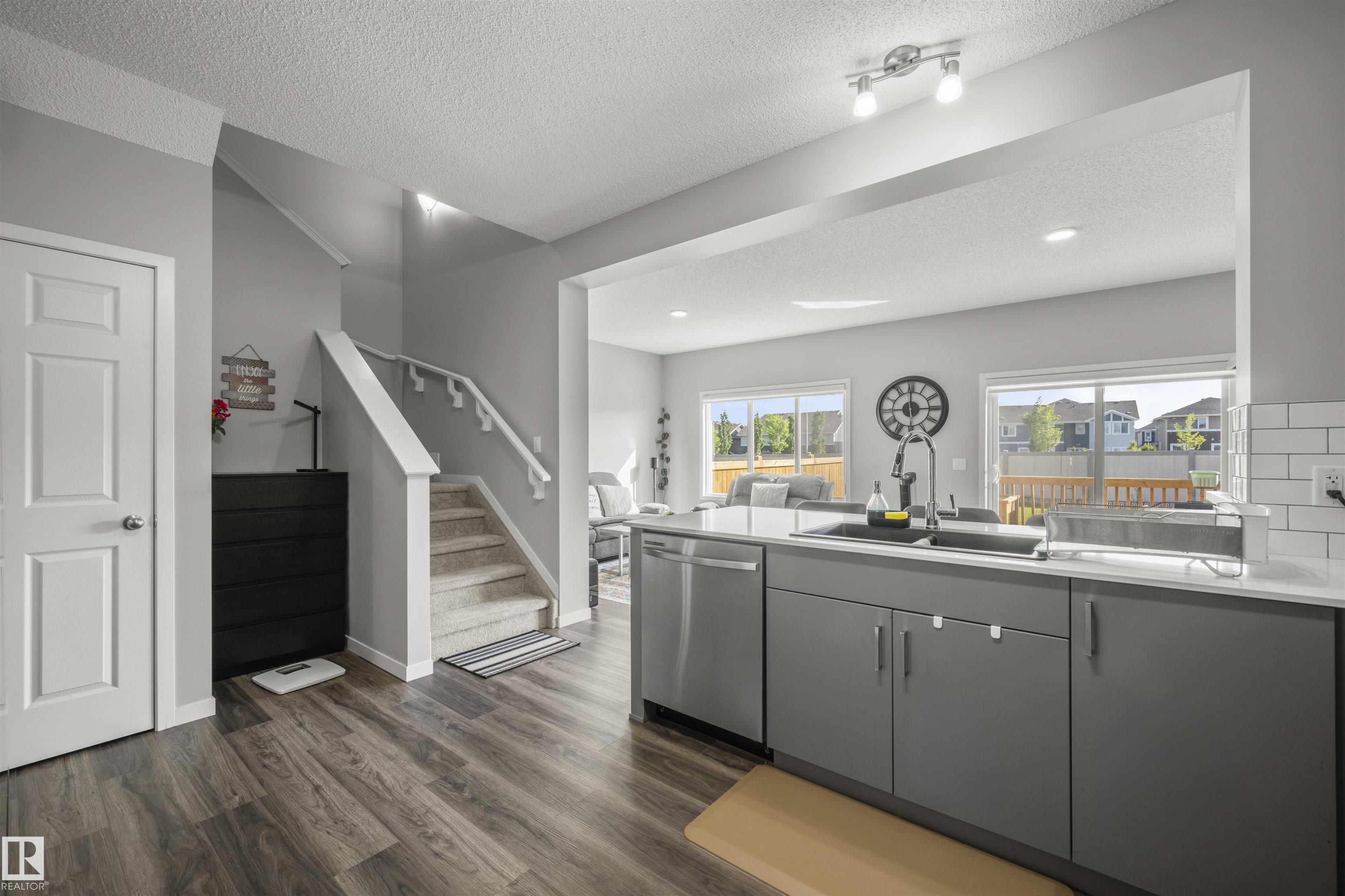 Picture for 1745 ERKER WY NW