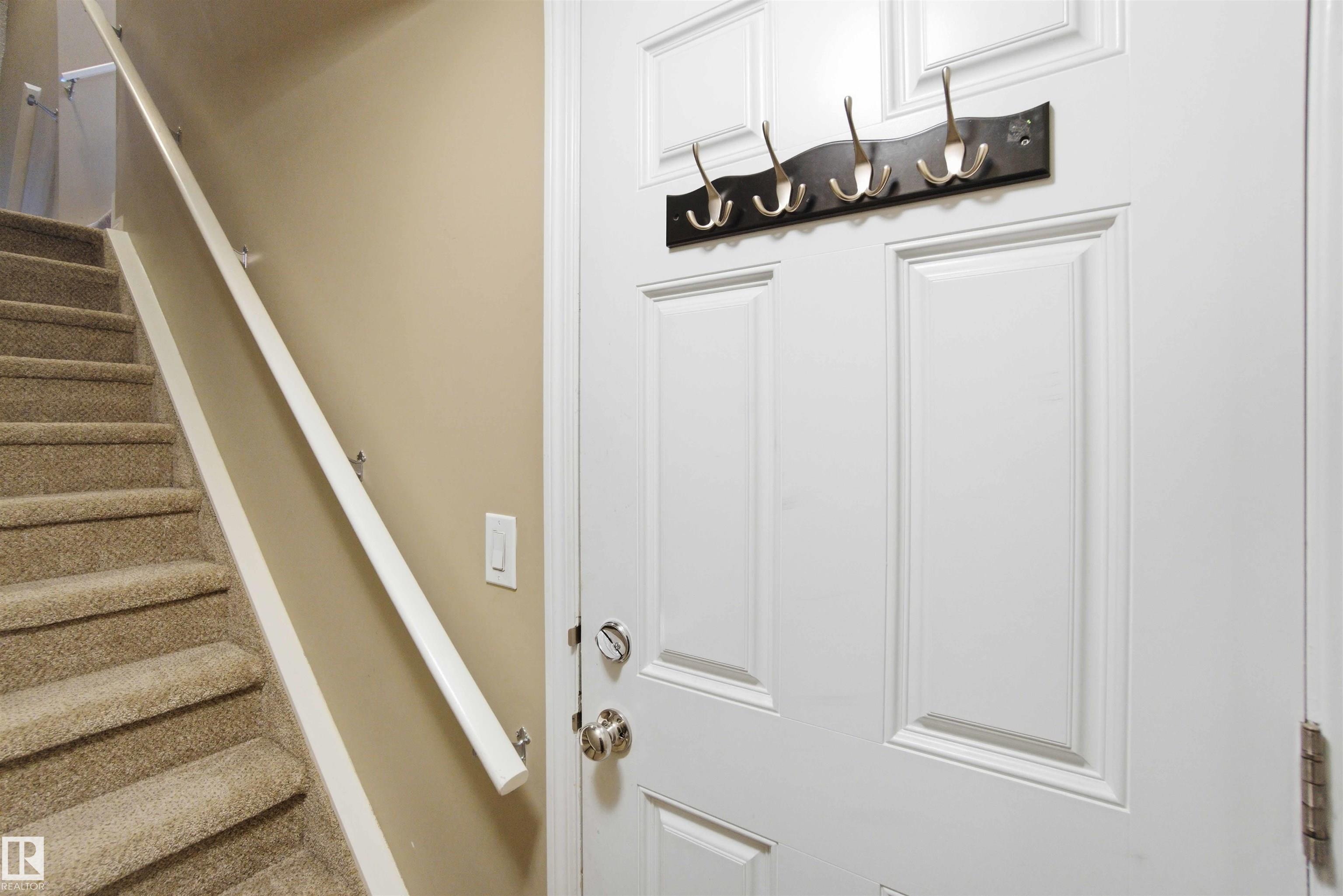 Photo 7 at 2 - 16903 68 Street NW, Schonsee, Edmonton