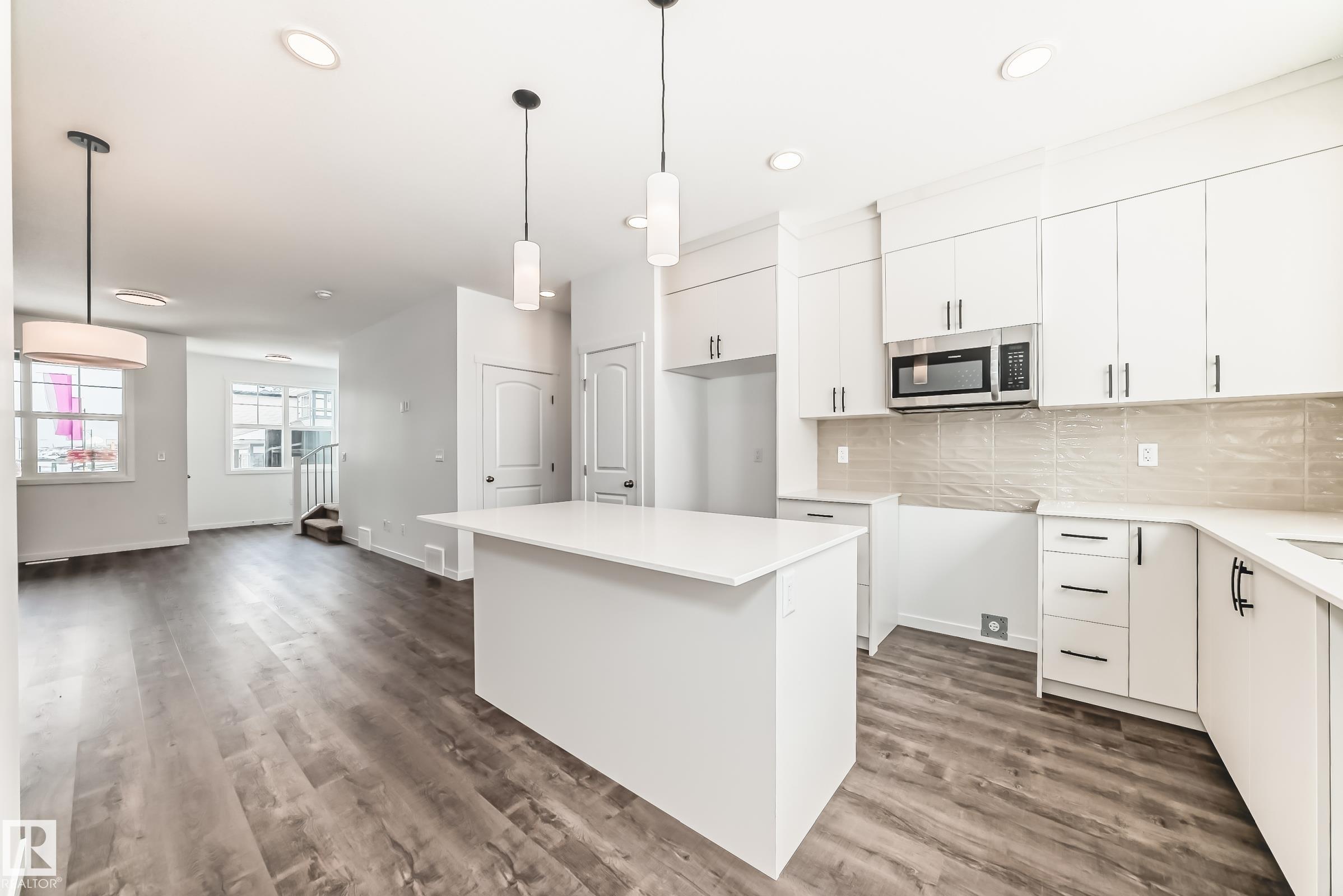 Picture for 335 EDGEMONT DR NW