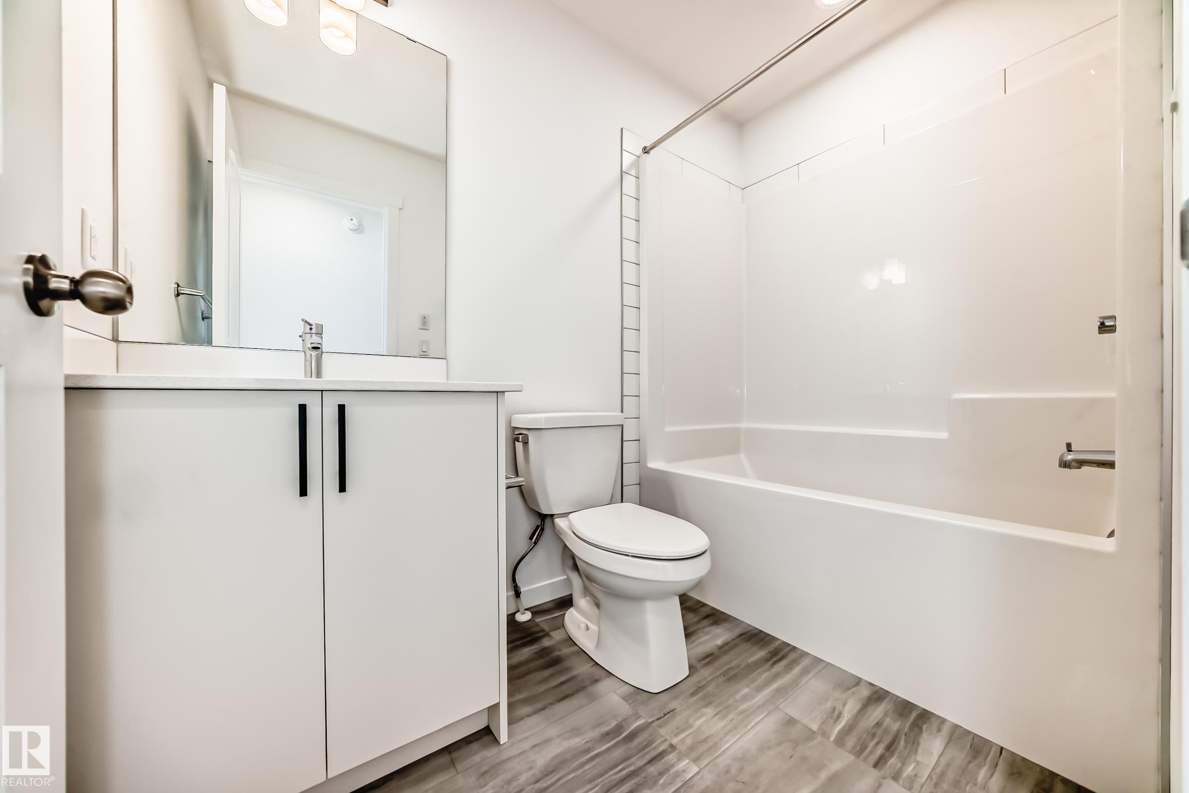 https://zimg.paragon.ice.com/ParagonImages/Property/PM/RAE/225386914/30/0/0/f35cc03123b99bd8d12d3ee7df335da1/1/0ba90085ef655ceb4fefb4f5899d131d/225386914-2bf4f59c-06a5-44b5-9e7a-db160e1fc432.JPG