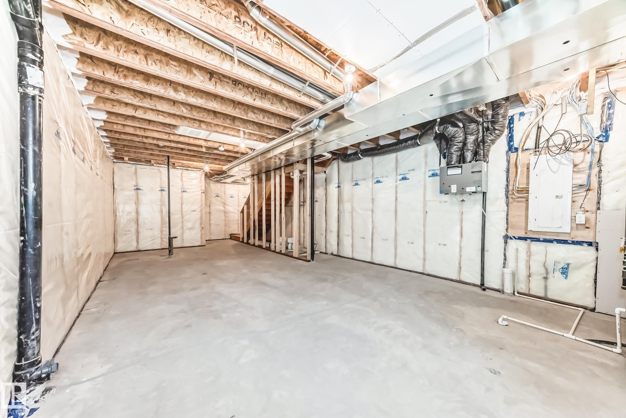 https://zimg.paragon.ice.com/ParagonImages/Property/PM/RAE/225386914/34/0/0/109ef366449a683c02674eb91899d889/1/0ba90085ef655ceb4fefb4f5899d131d/225386914-9d467c07-3587-4692-a455-05eb2b9890f4.JPG