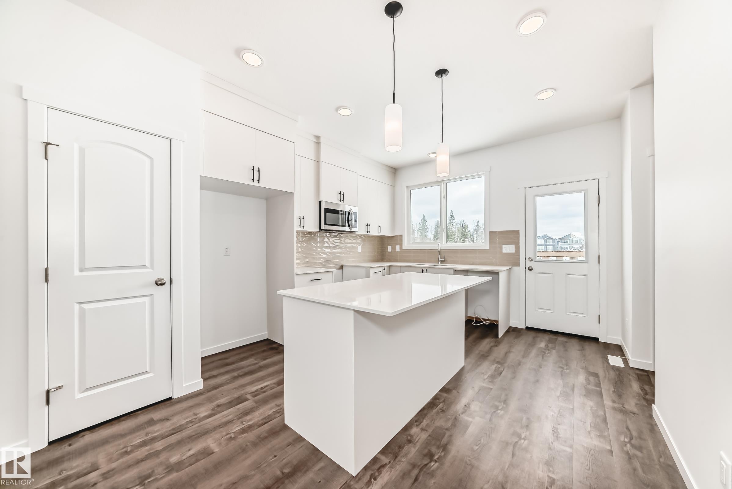 Picture for 335 EDGEMONT DR NW