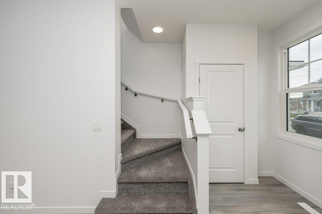 Photo 9 at 335 Edgemont Drive NW, Edgemont, Edmonton