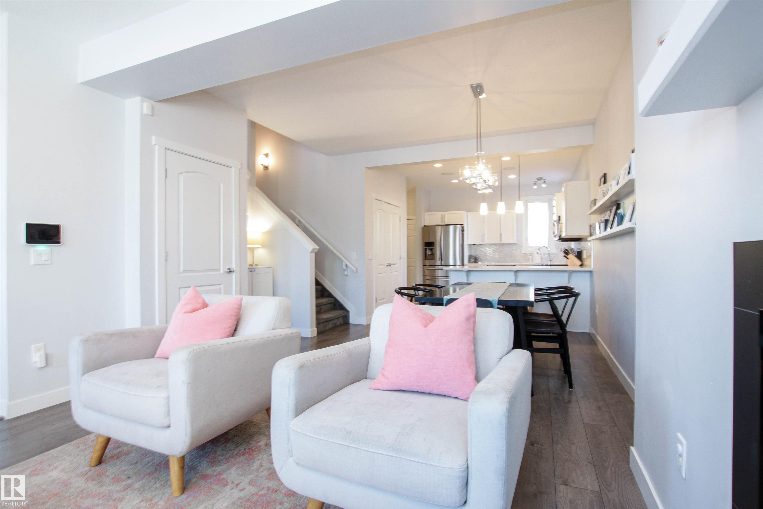 Photo 13 at 16752 15 Avenue SW, Glenridding Heights, Edmonton